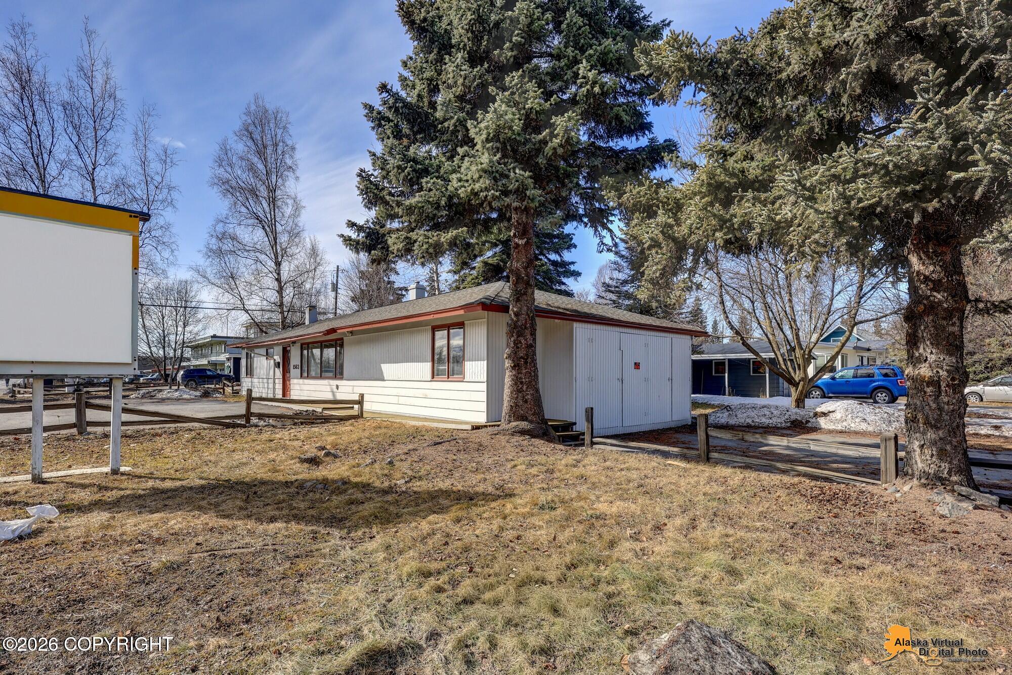 1563 E Tudor Road Property Photo 35