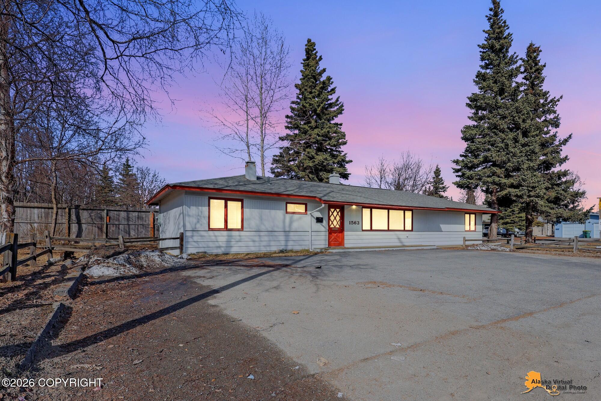 1563 E Tudor Road Property Photo 36