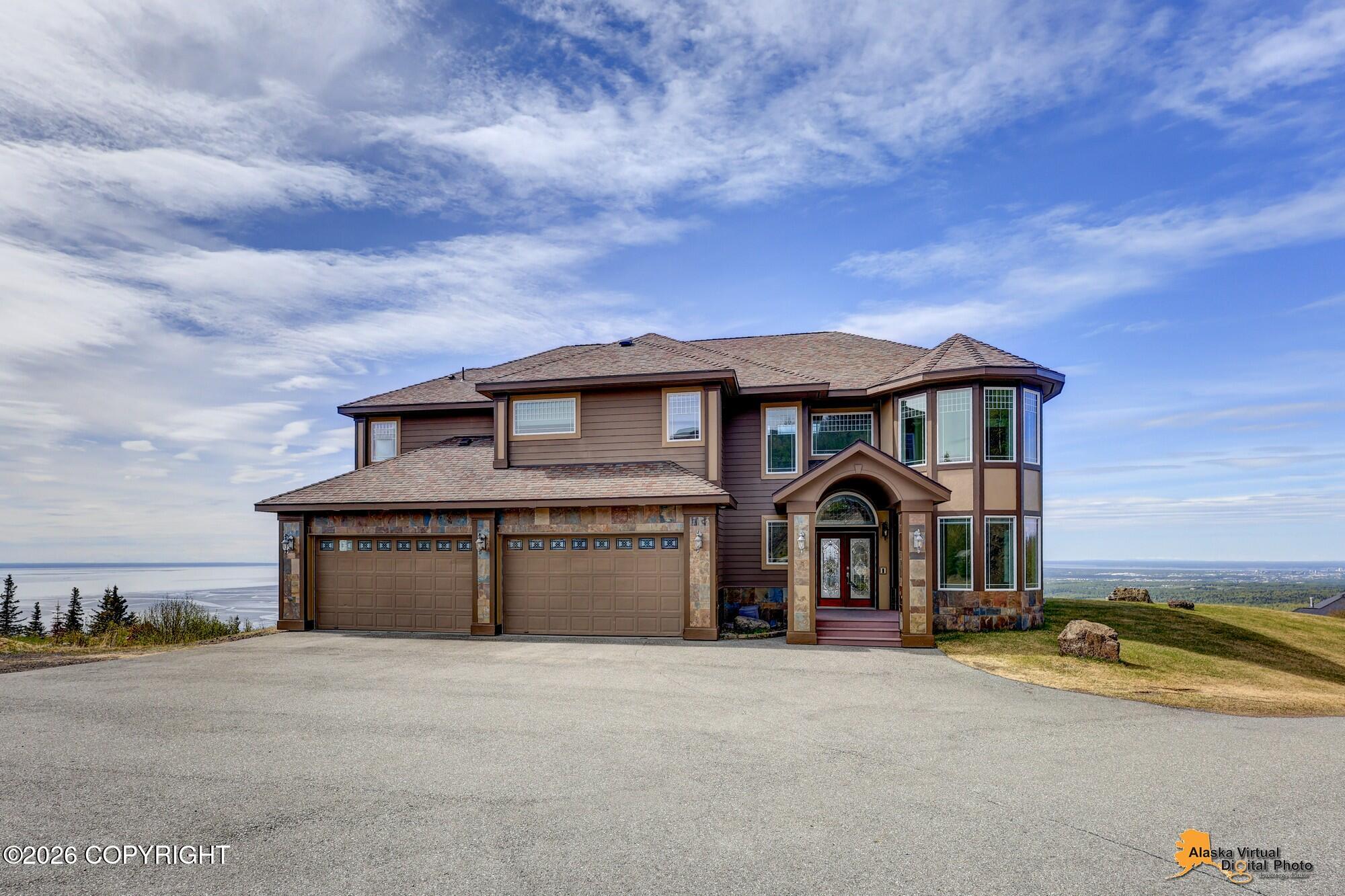 16905 Olena Pointe Circle Property Photo 5