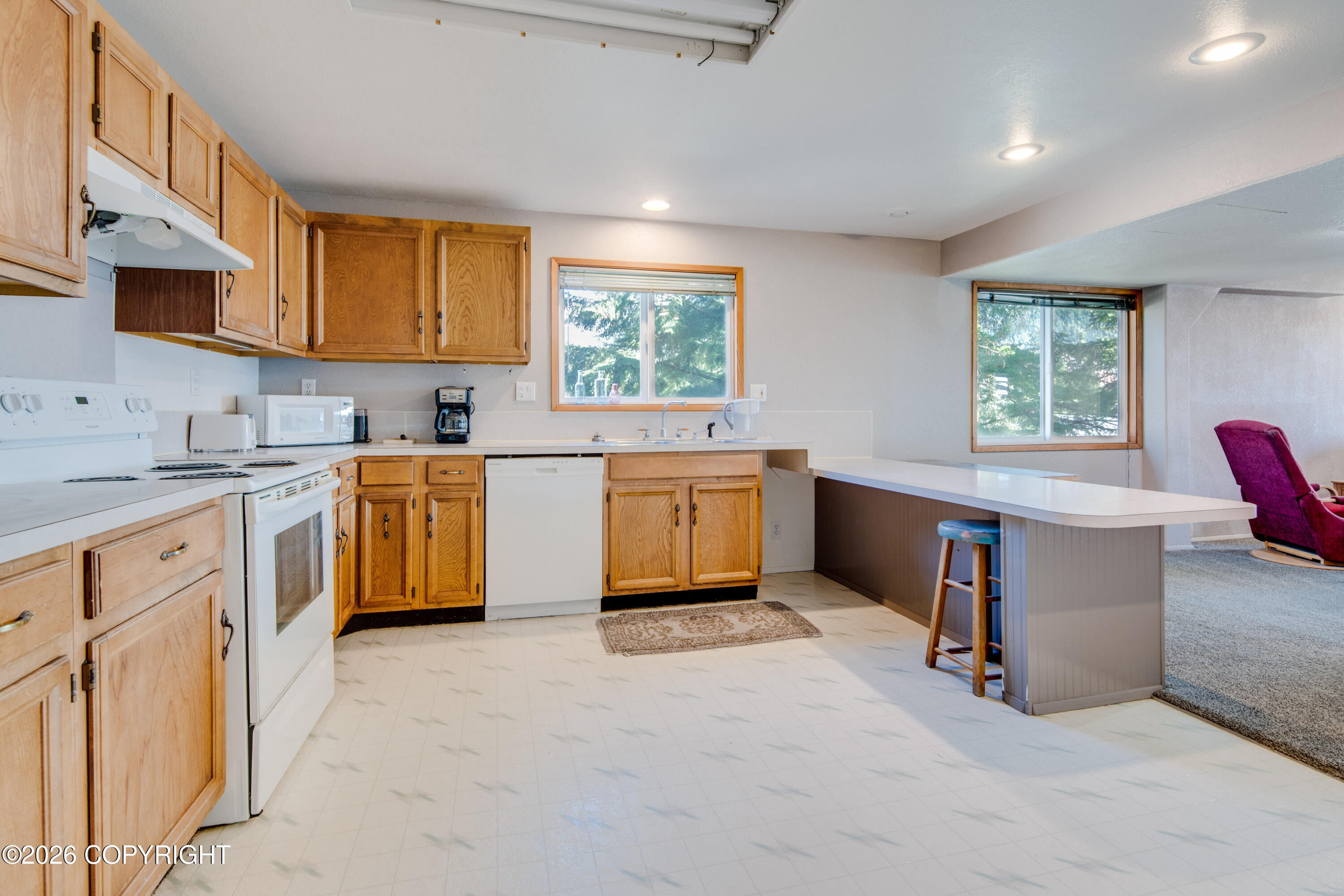 348 Edmonds Street Upper Property Photo 3