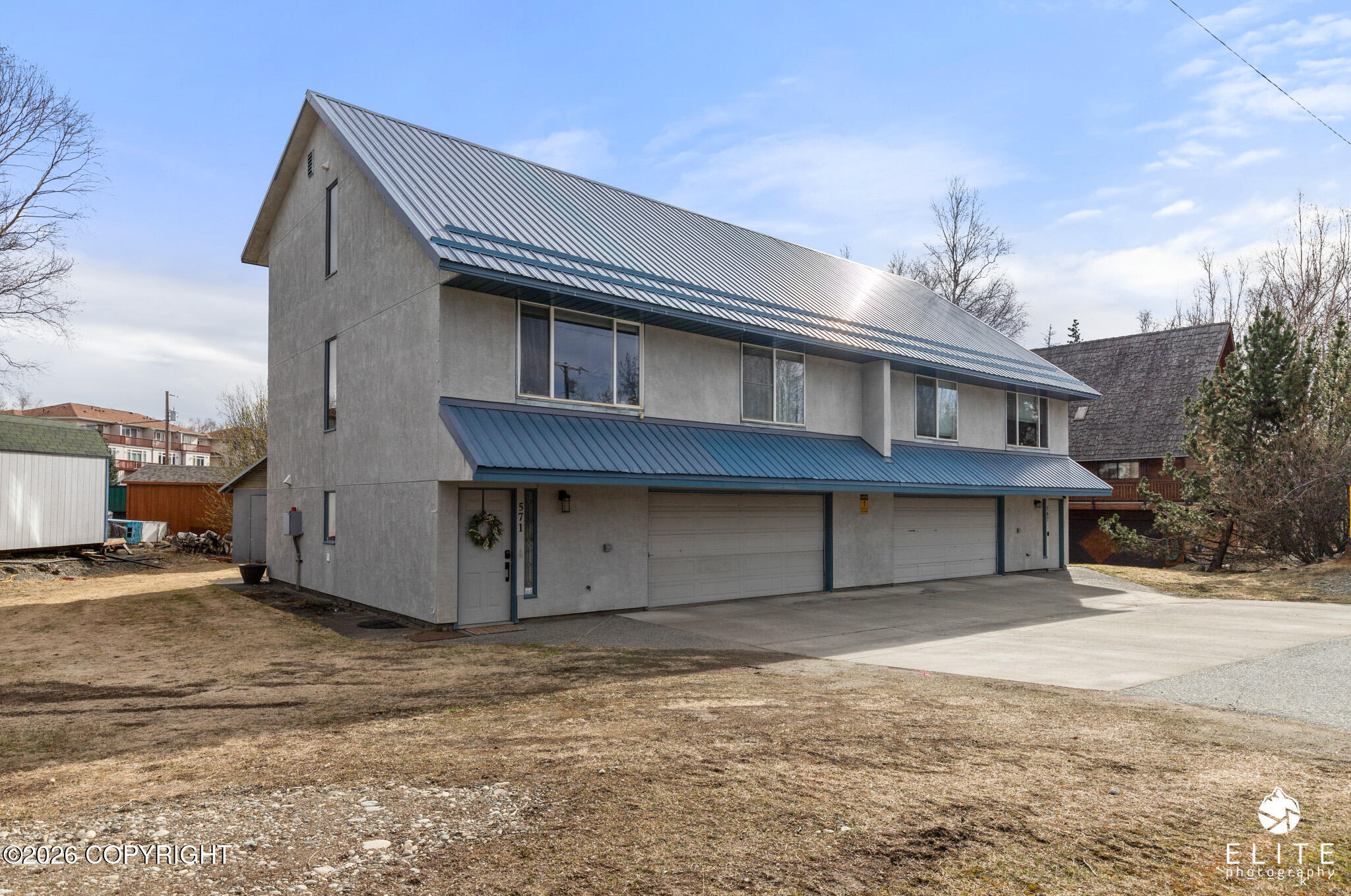 567 N Westcove Drive Property Photo 1