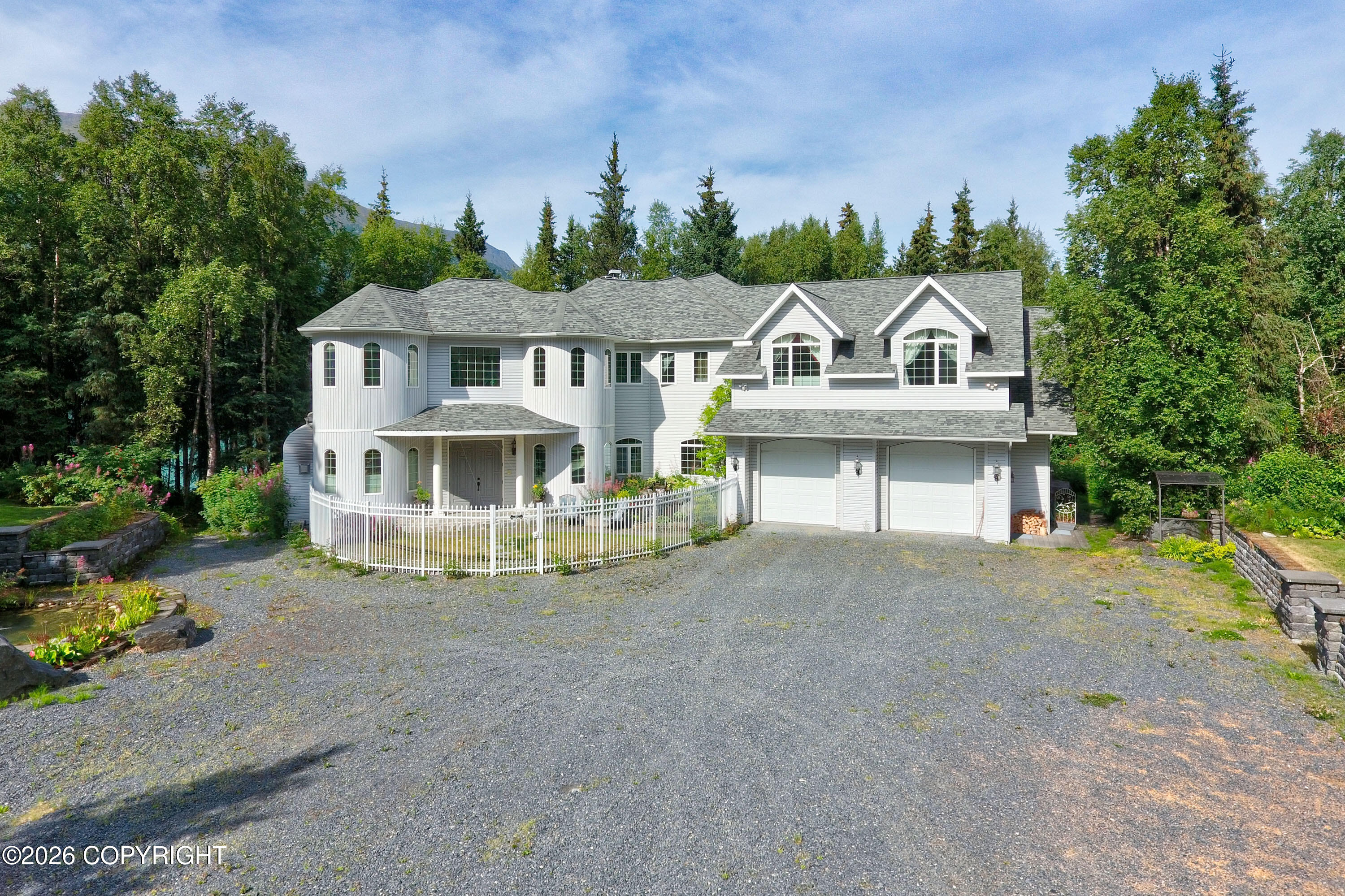 33983 Williams Road Property Photo 2