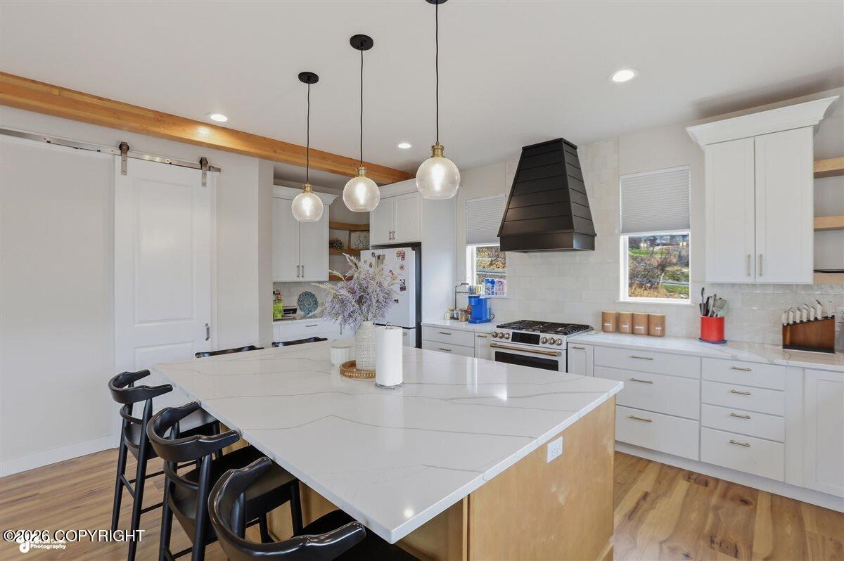 13800 Canyon Road Property Photo 10