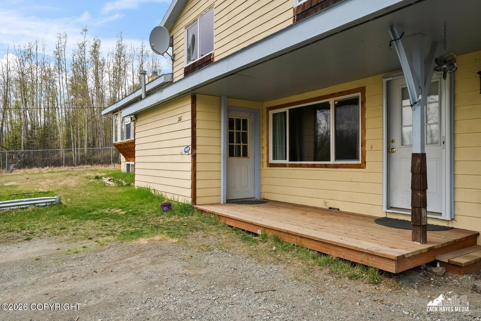 2161 S Cotten Drive Property Photo 3