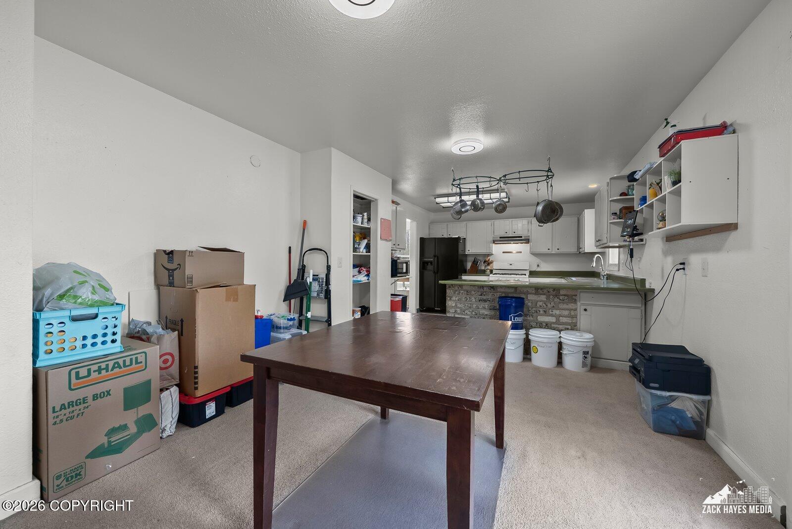 2161 S Cotten Drive Property Photo 17