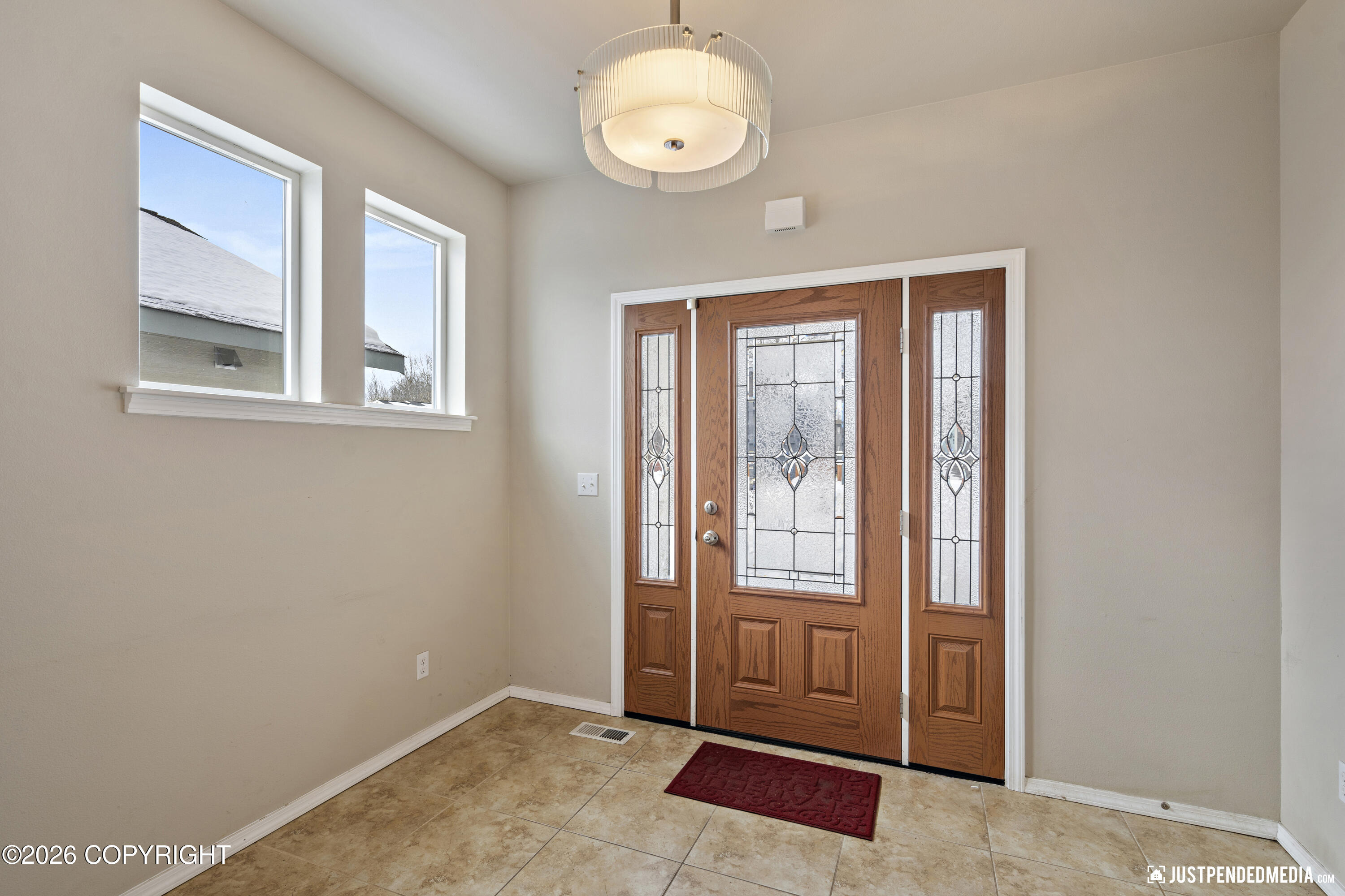 1007 Northpointe Bluff Drive Property Photo 4