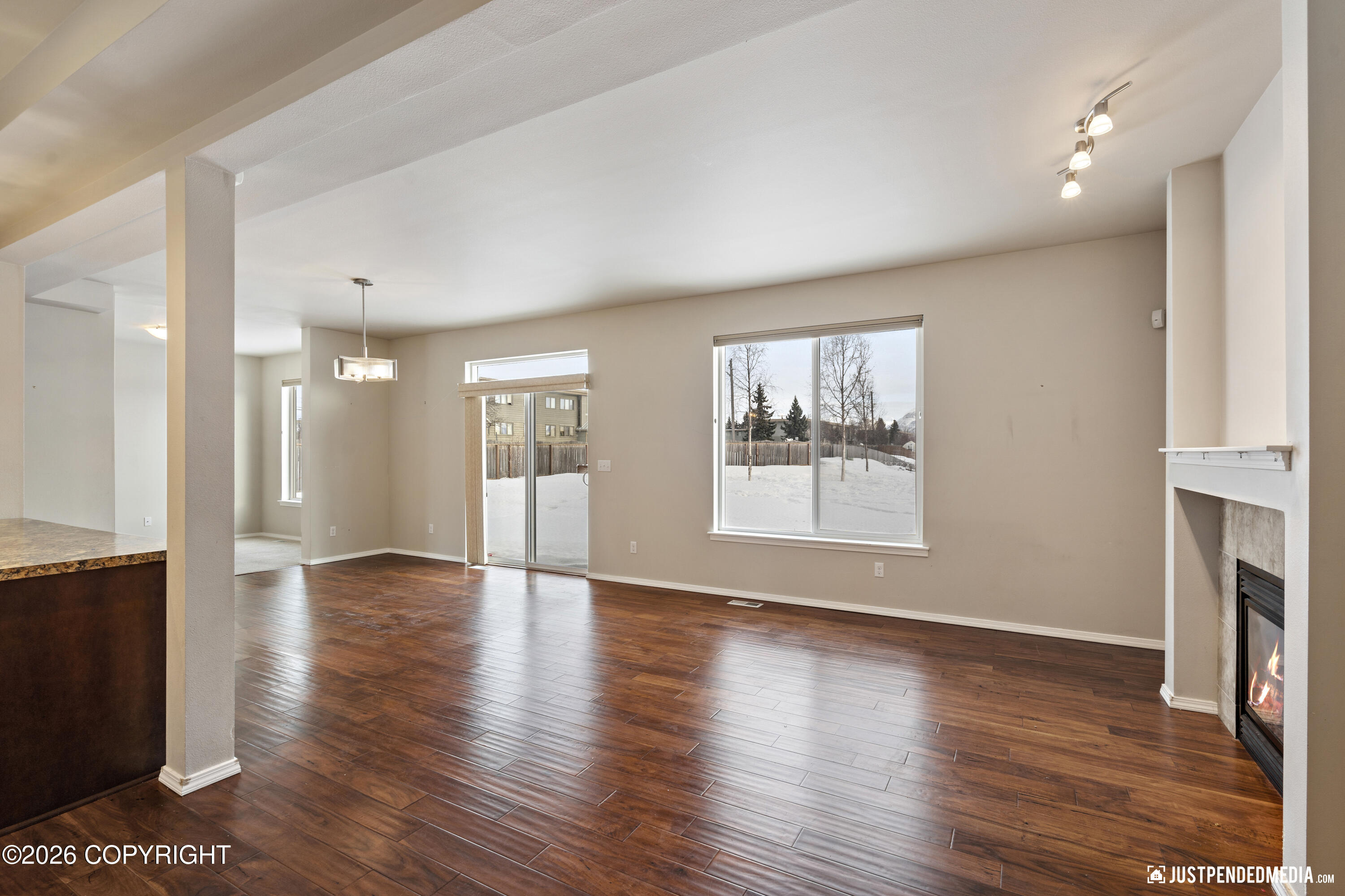 1007 Northpointe Bluff Drive Property Photo 6