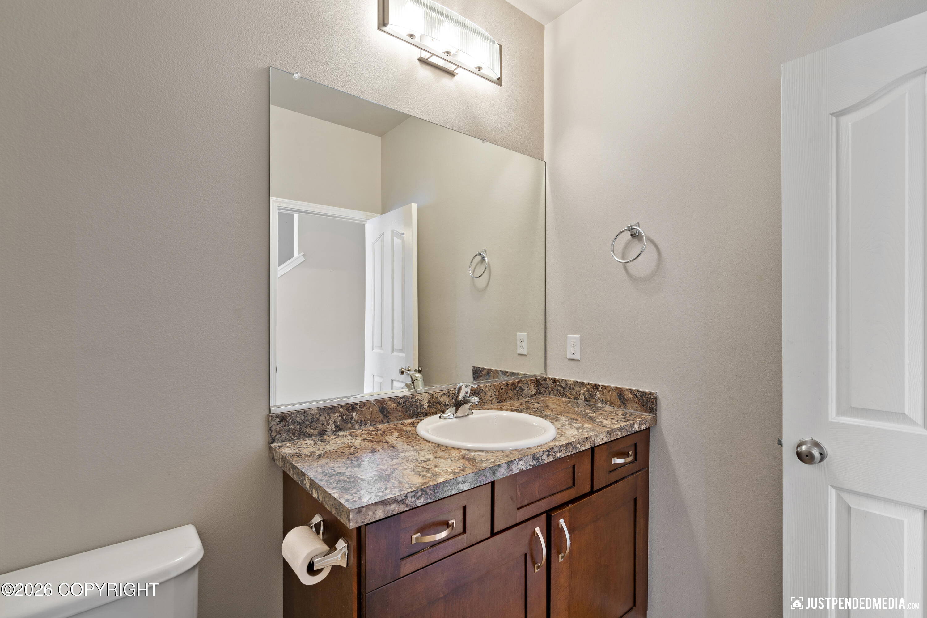 1007 Northpointe Bluff Drive Property Photo 17