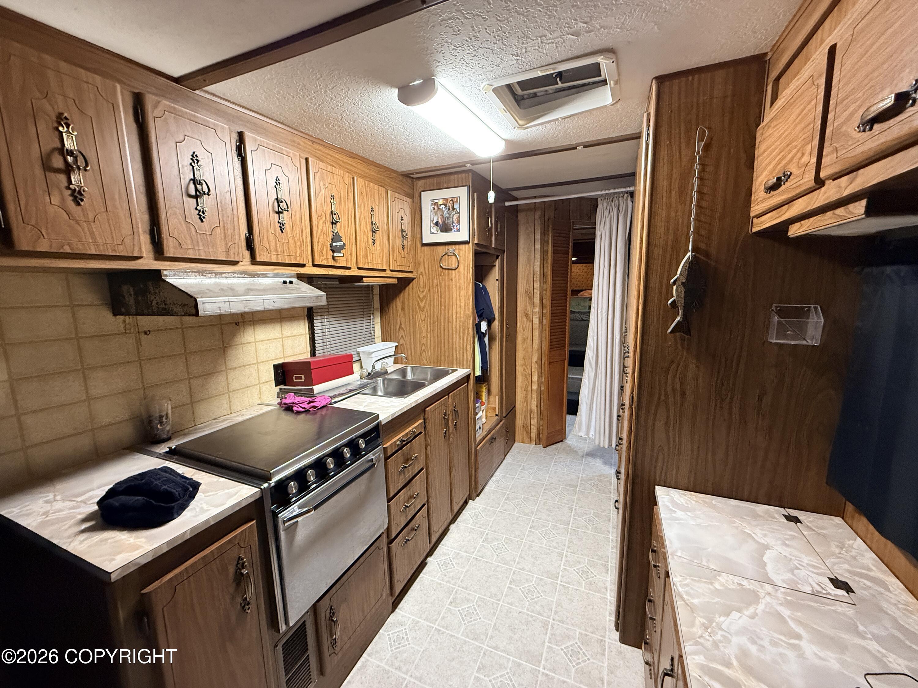 73679 & 73685 Silver King Loop Property Photo 7
