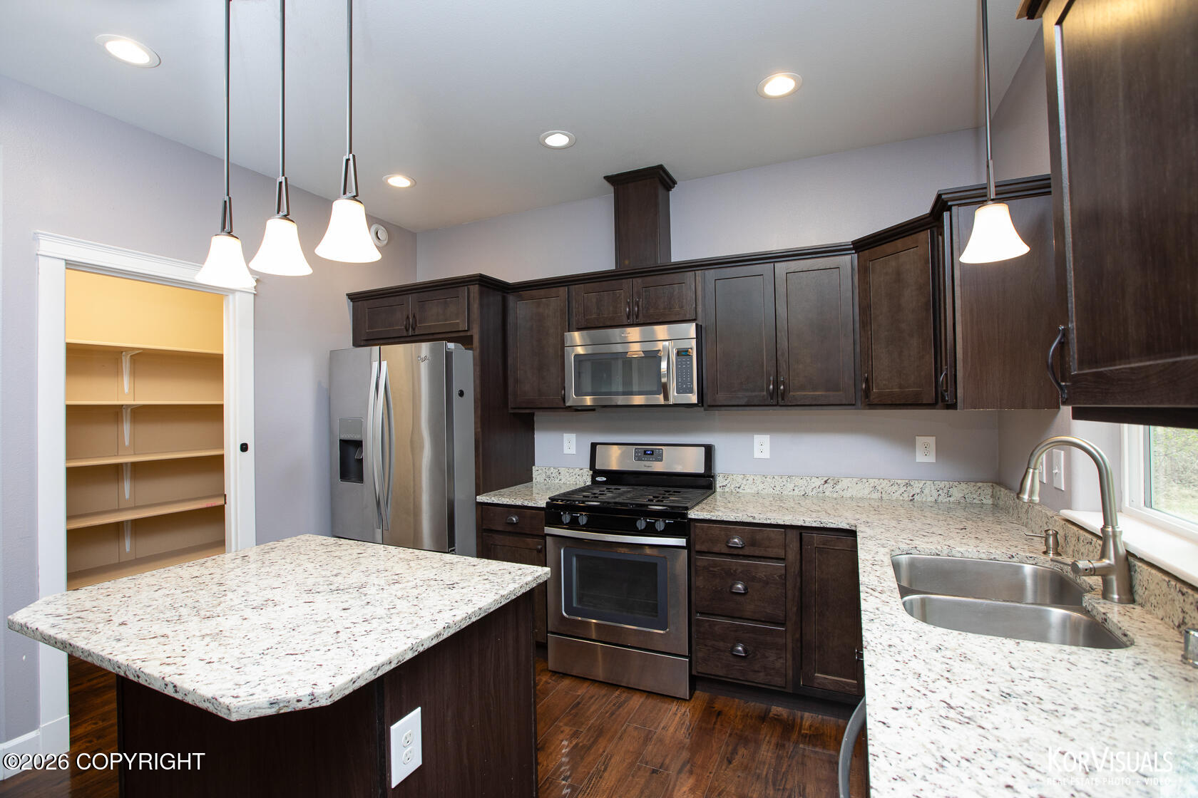 945 S Arza Circle Property Photo 8