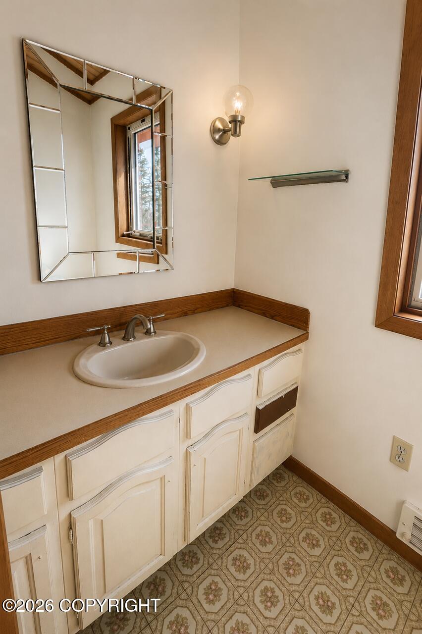 433 E Michael Street Property Photo 15