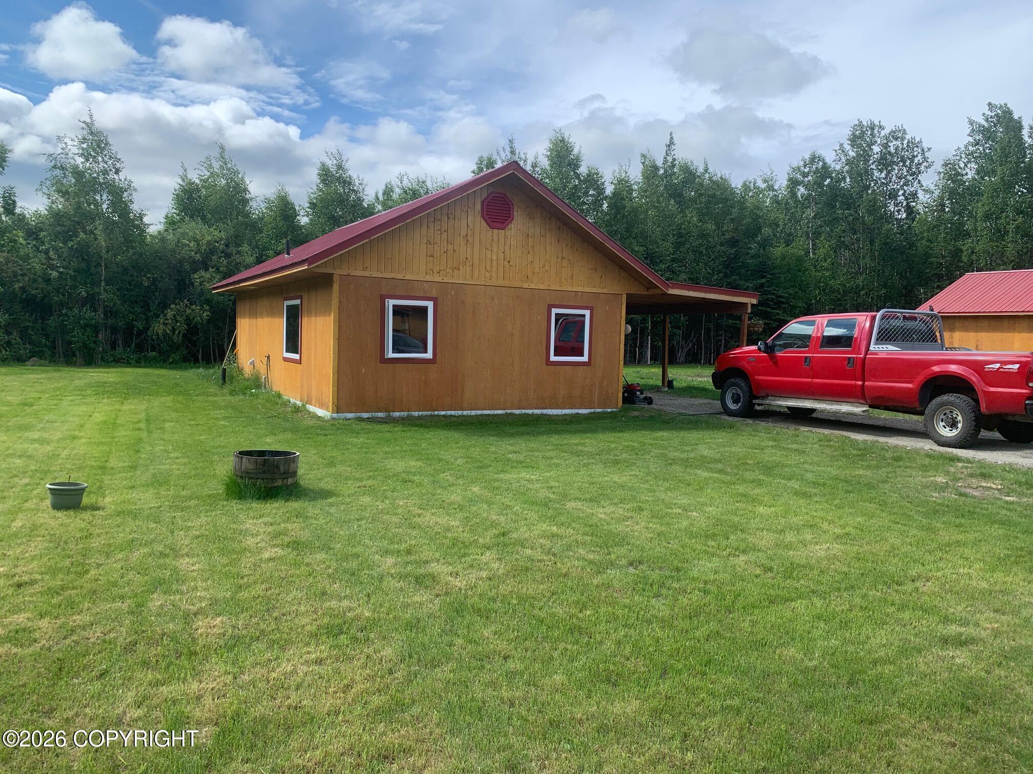 1585 Triple H Road Property Photo 3