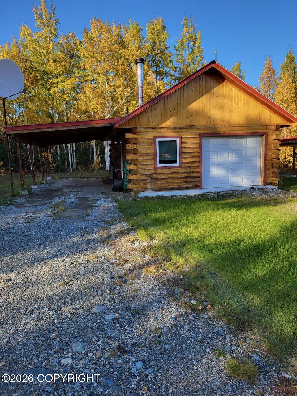 1585 Triple H Road Property Photo 4