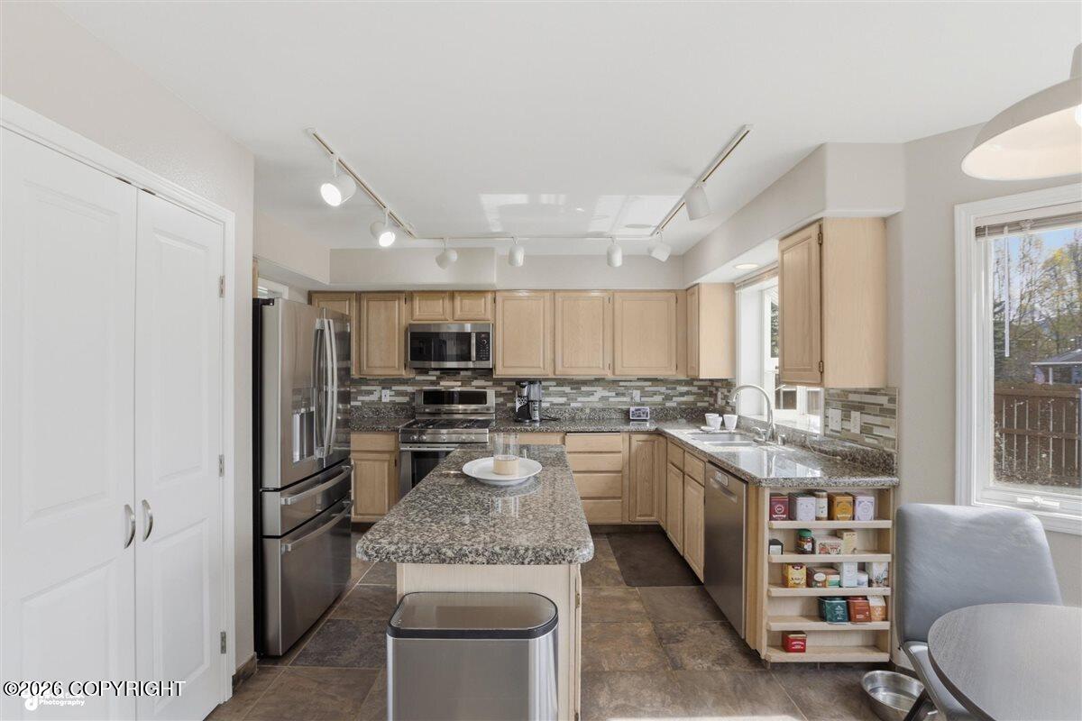 2548 Brook Hill Circle Property Photo 15