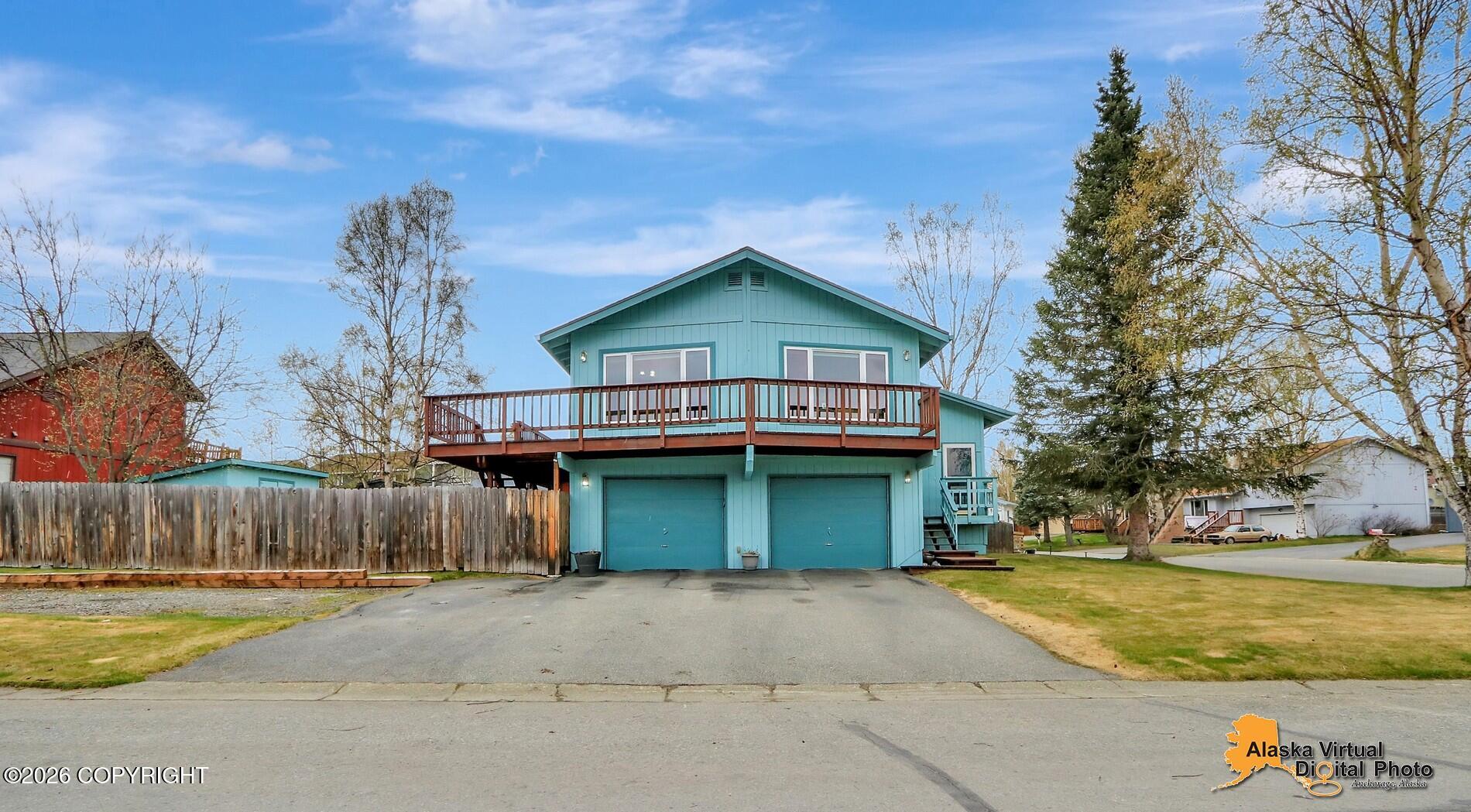 1900 E View Drive Property Photo 1