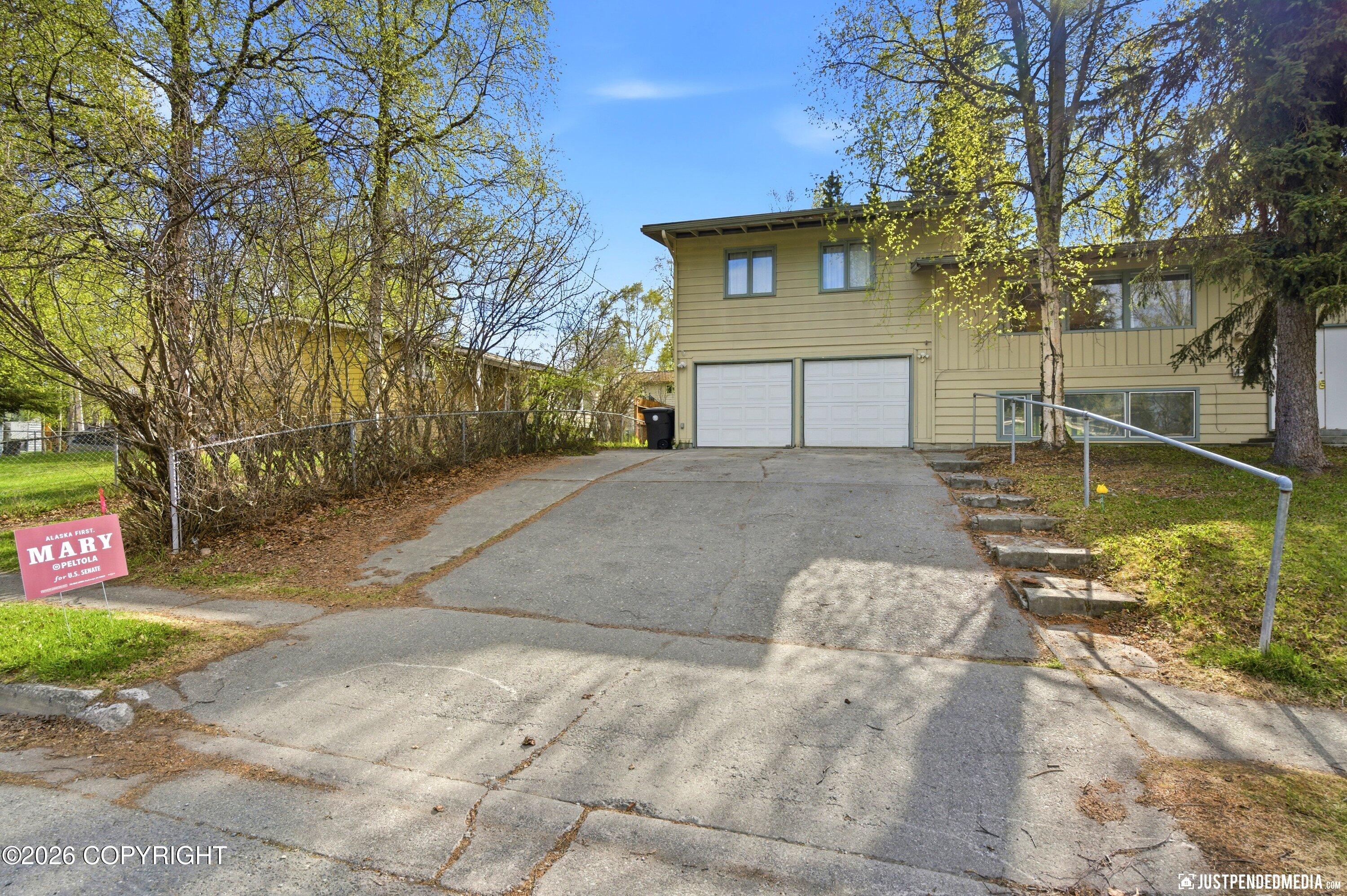 2913 Wentworth Street Property Photo 2