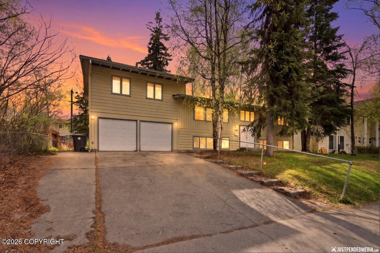 2913 Wentworth Street Property Photo 4