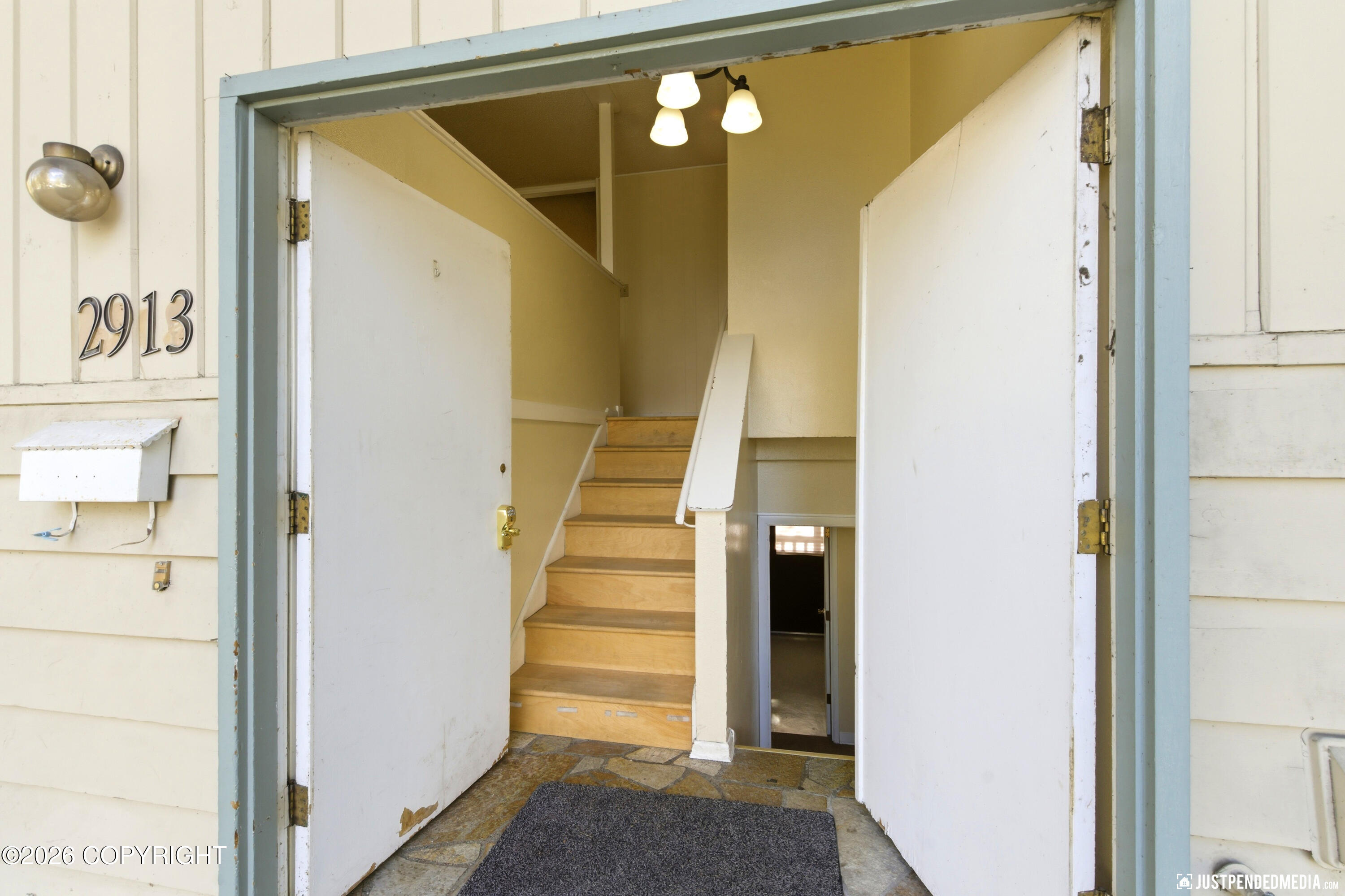 2913 Wentworth Street Property Photo 5