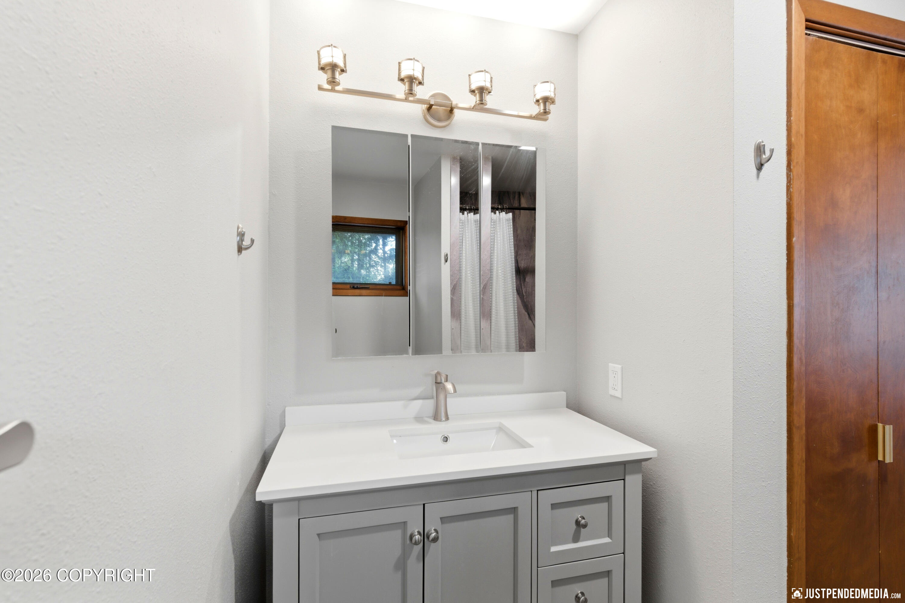 2913 Wentworth Street Property Photo 22