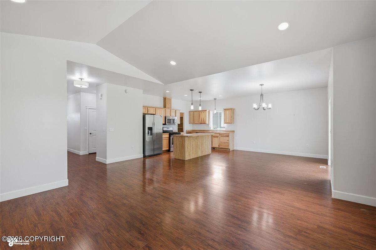 1135 W Angel Circle Property Photo 6