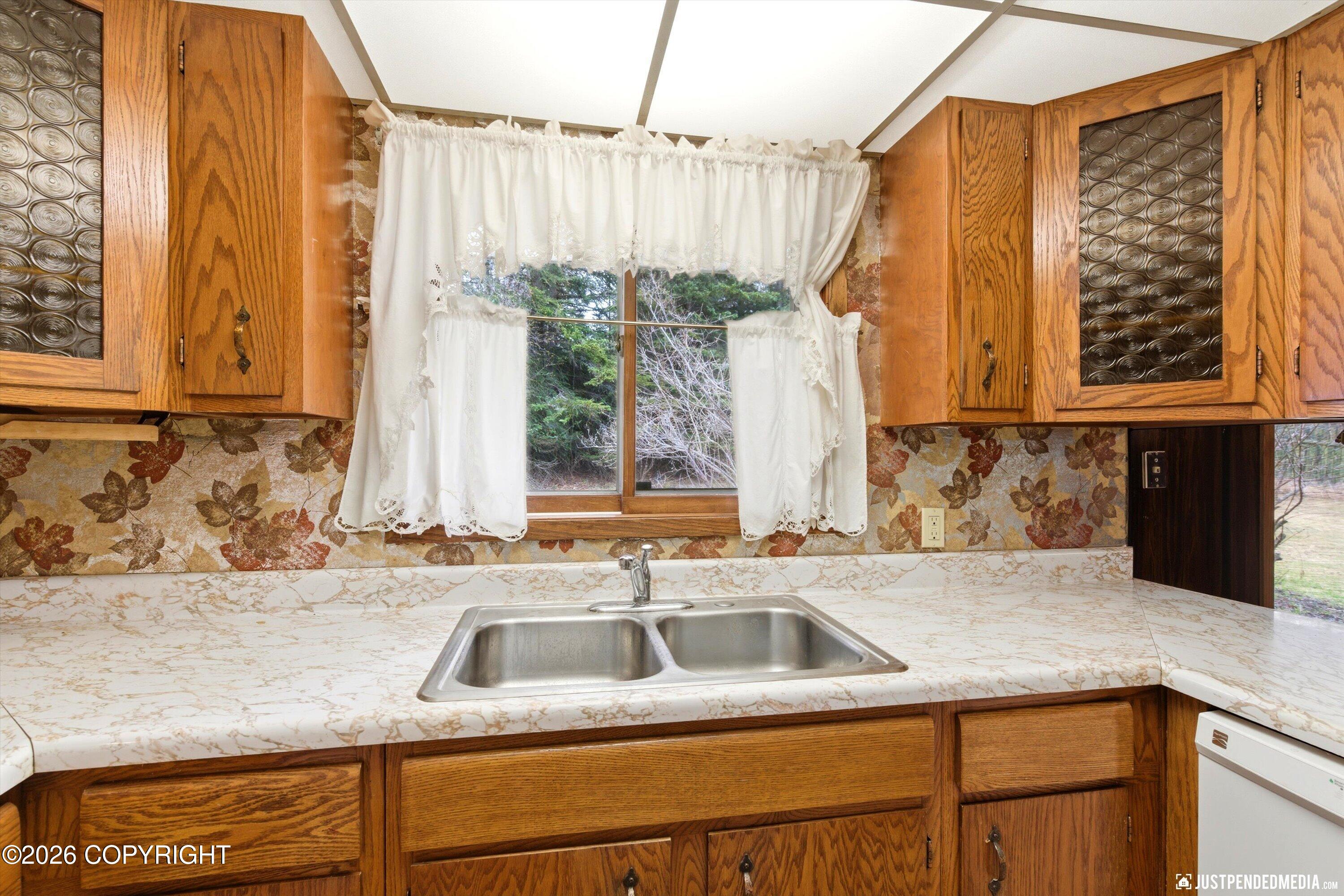 11901 Hillside Drive Property Photo 13