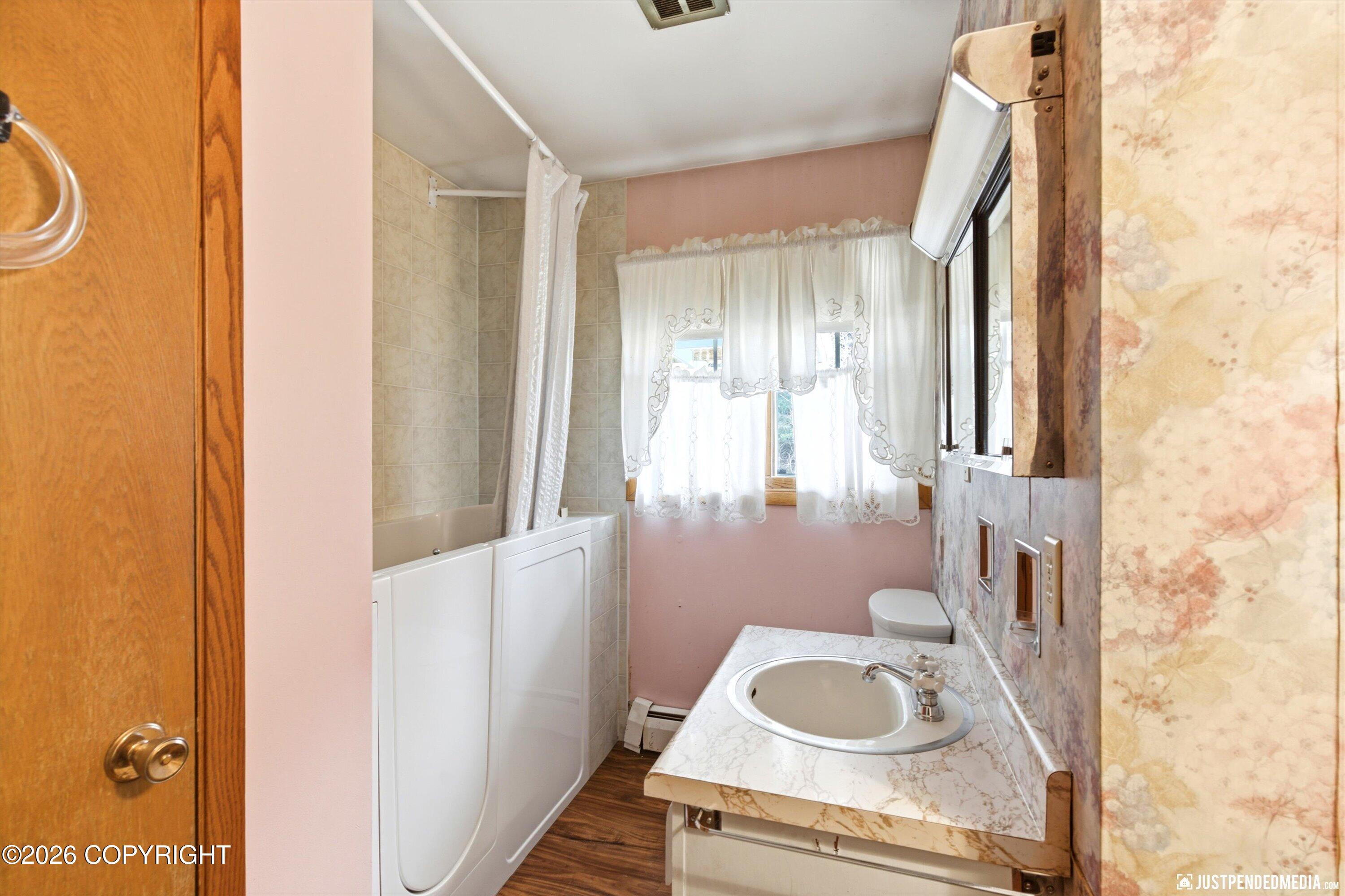 11901 Hillside Drive Property Photo 19