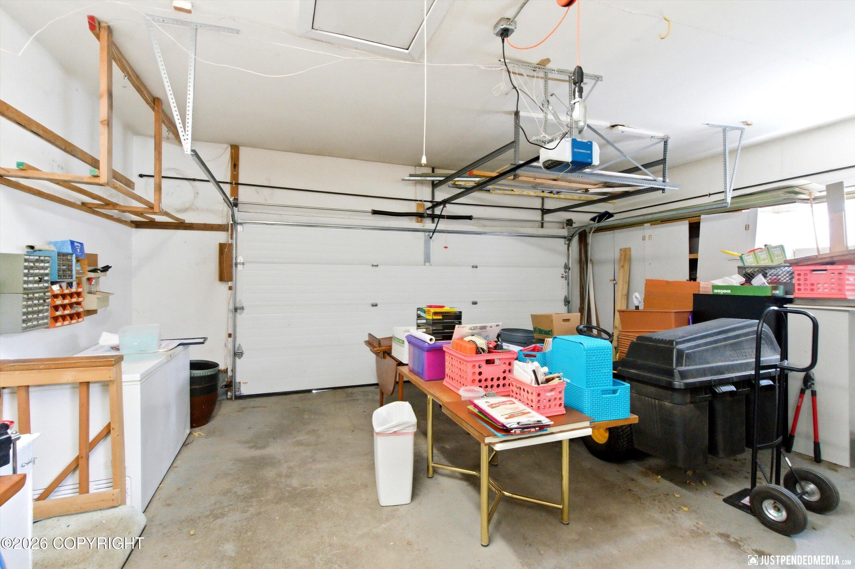 11901 Hillside Drive Property Photo 33