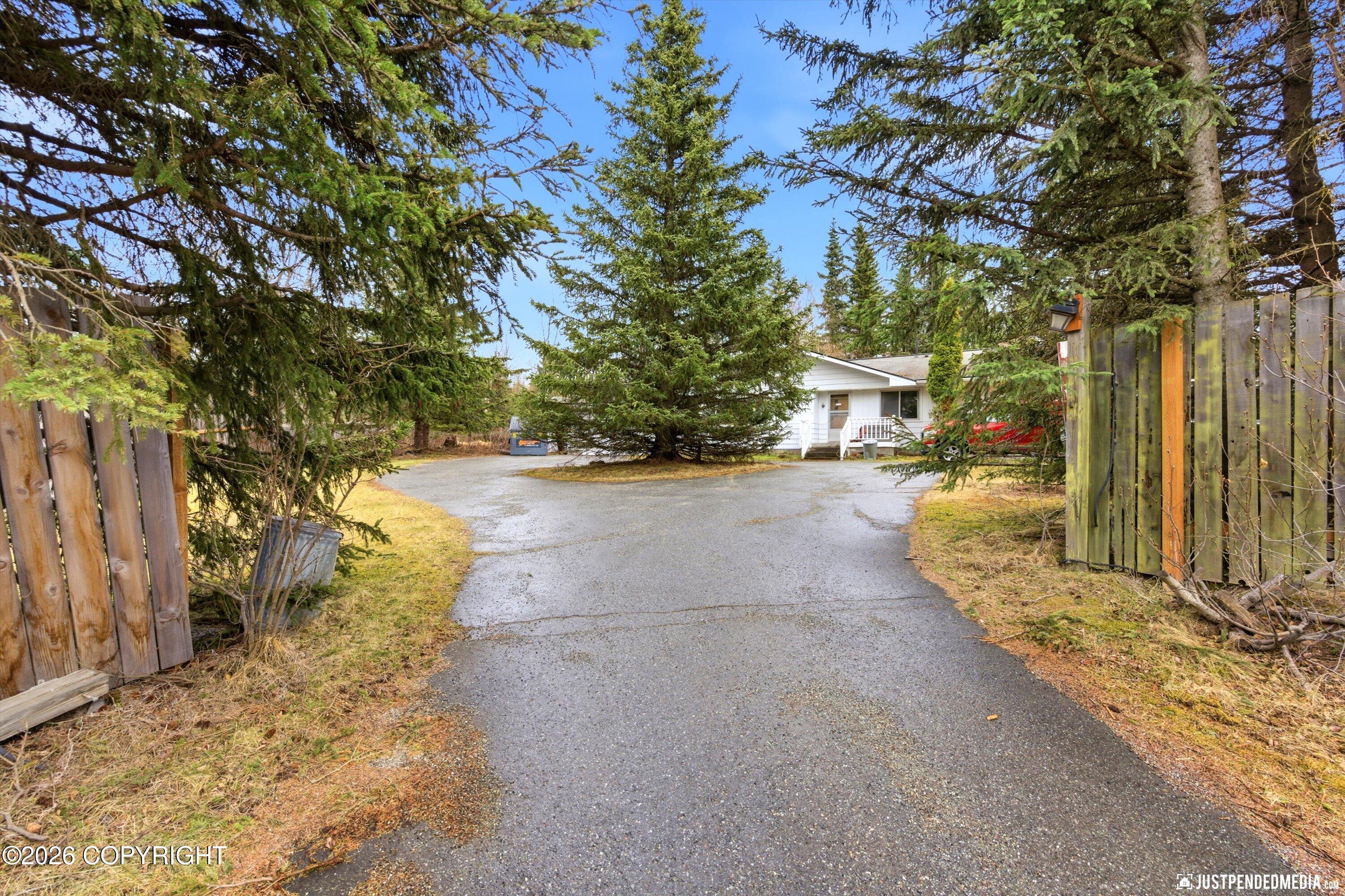 11901 Hillside Drive Property Photo 44