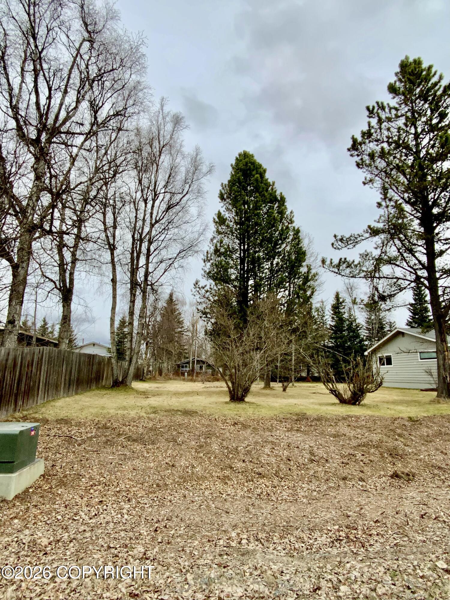 214 E Beluga Avenue Property Photo 3