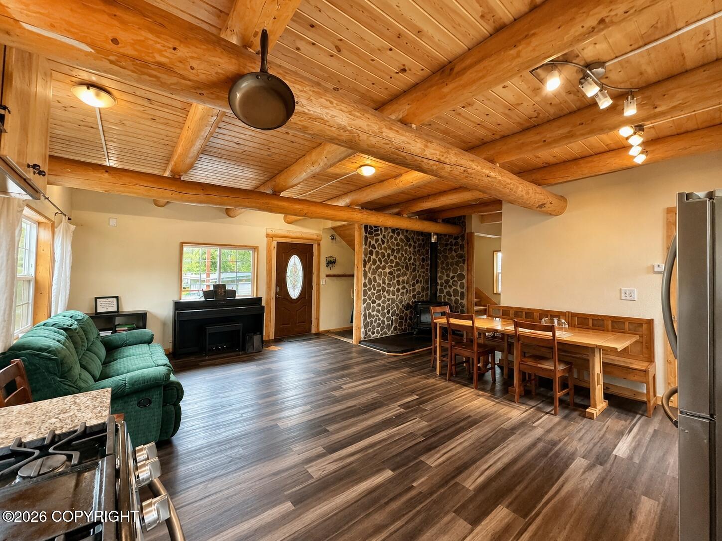 41955 Salamatof Drive Property Photo 6