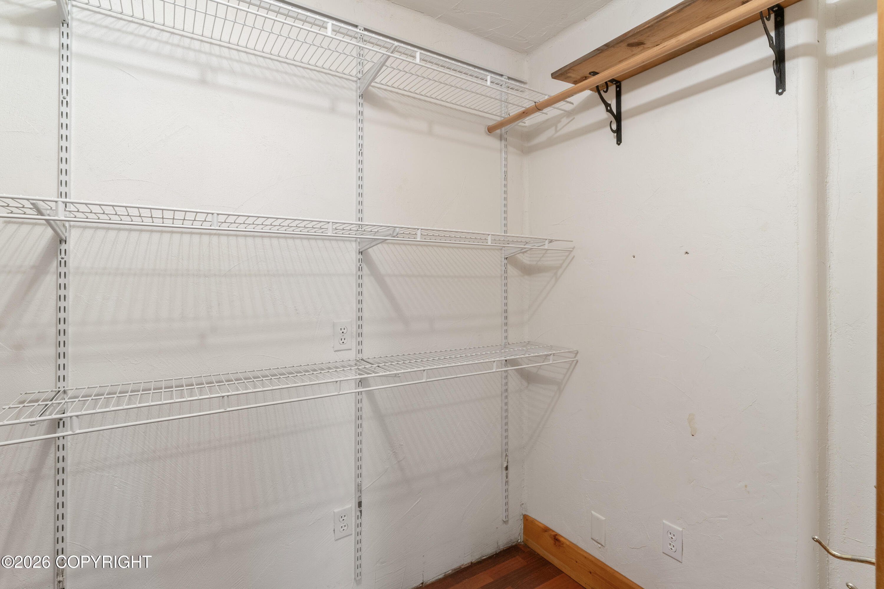 2300 N Laurel Drive Property Photo 35