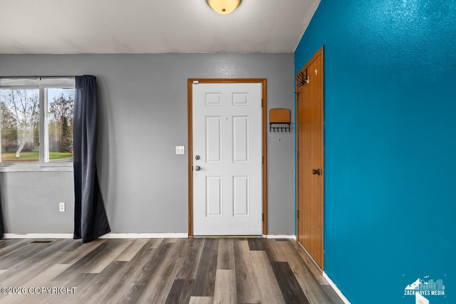 6910 Ryan Court Property Photo 10