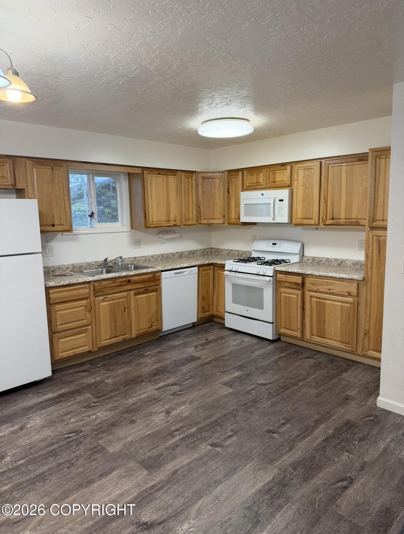 353 N Fireweed Street Property Photo 8