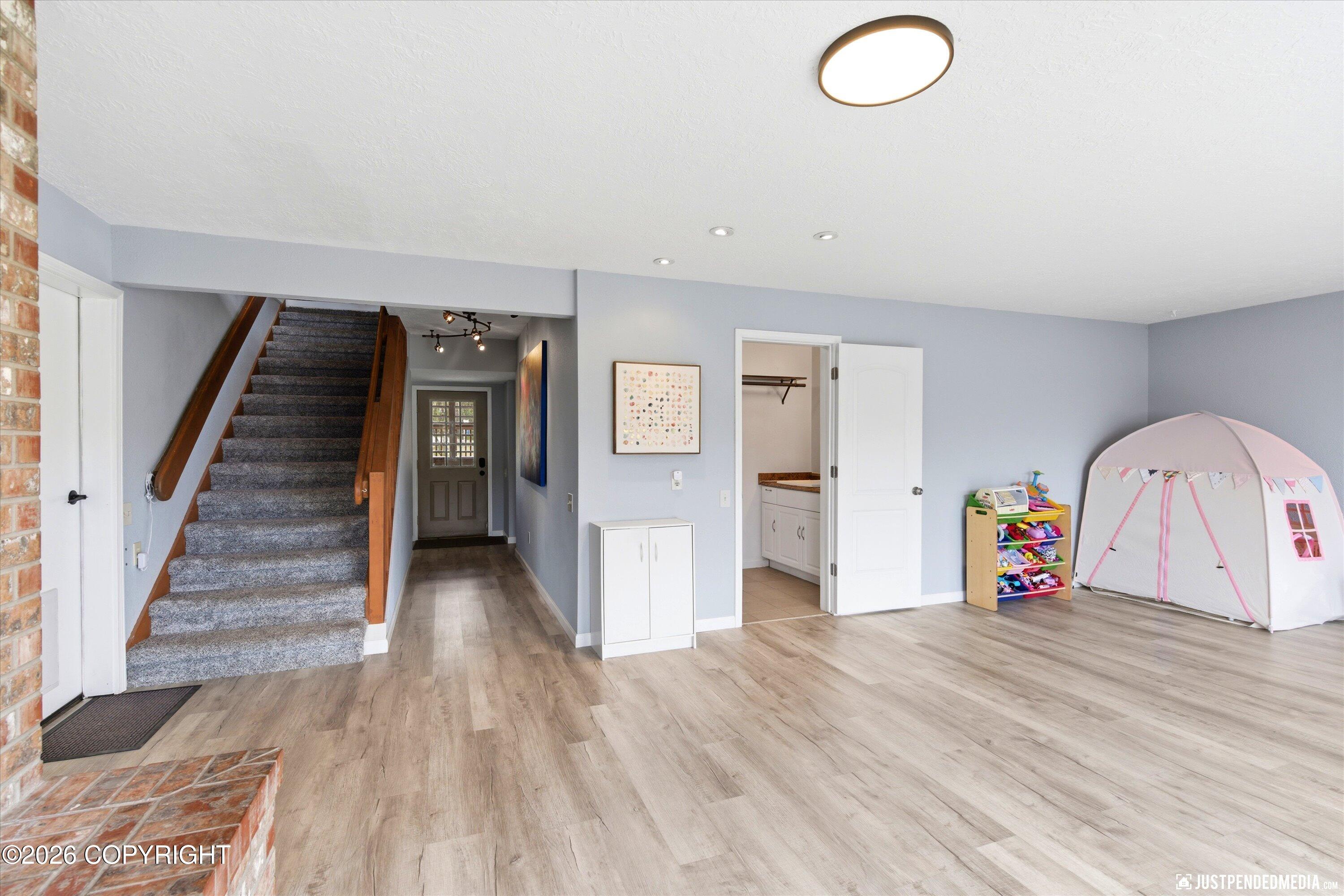 401 N Westcove Drive Property Photo 62