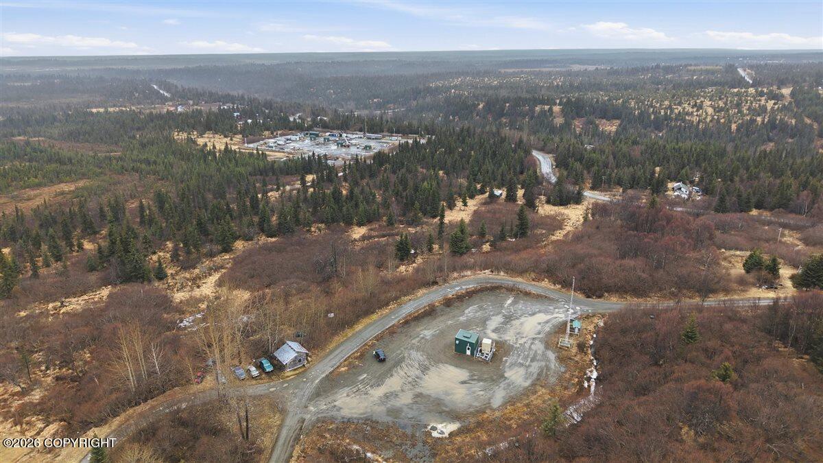 65251 Wagon Road Property Photo 6