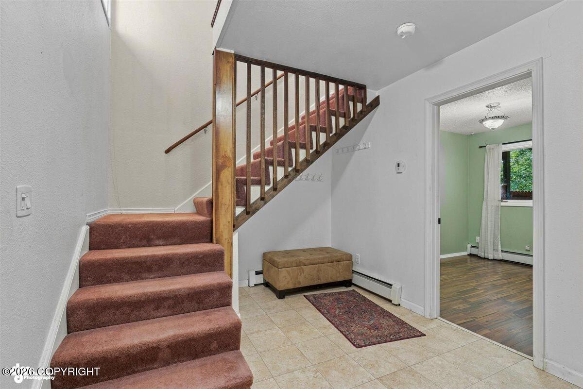 2040 Stonegate Circle Property Photo 7