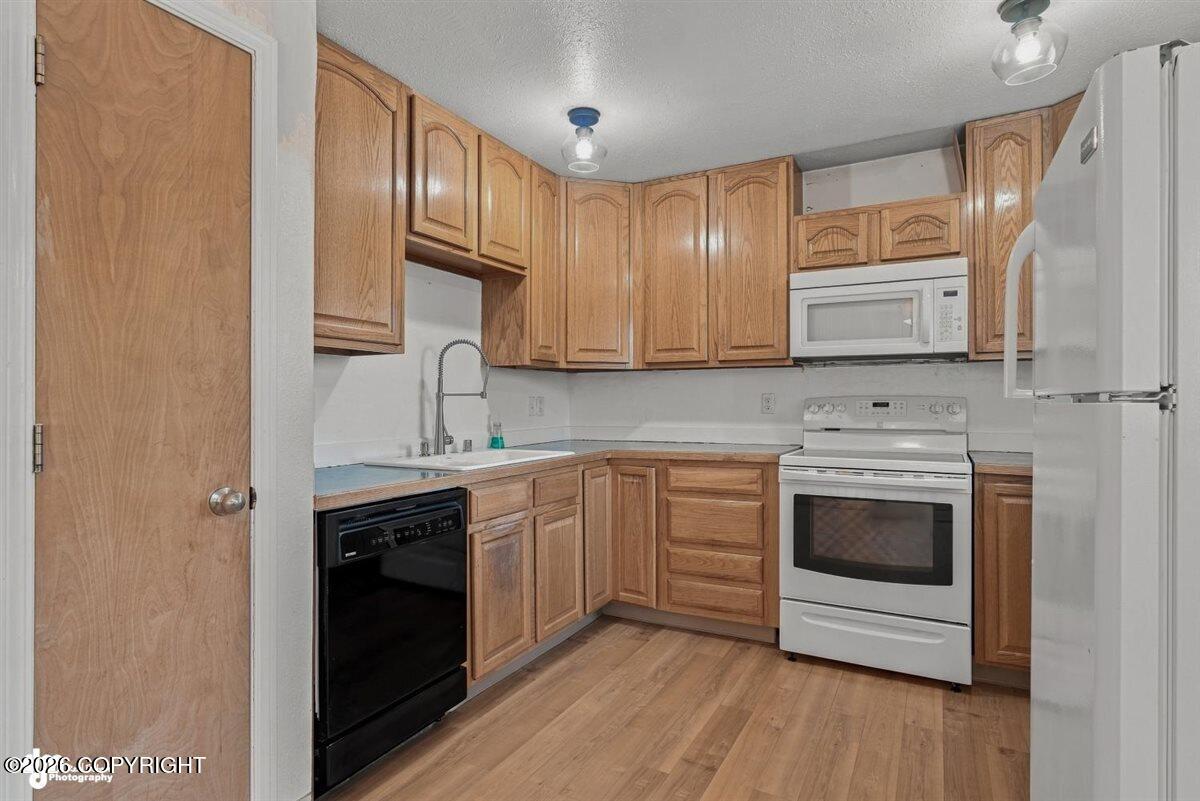 2040 Stonegate Circle Property Photo 11