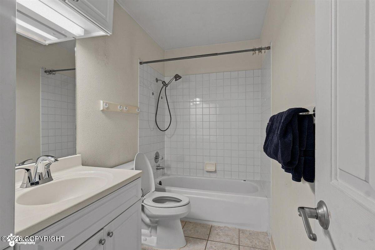 2040 Stonegate Circle Property Photo 12