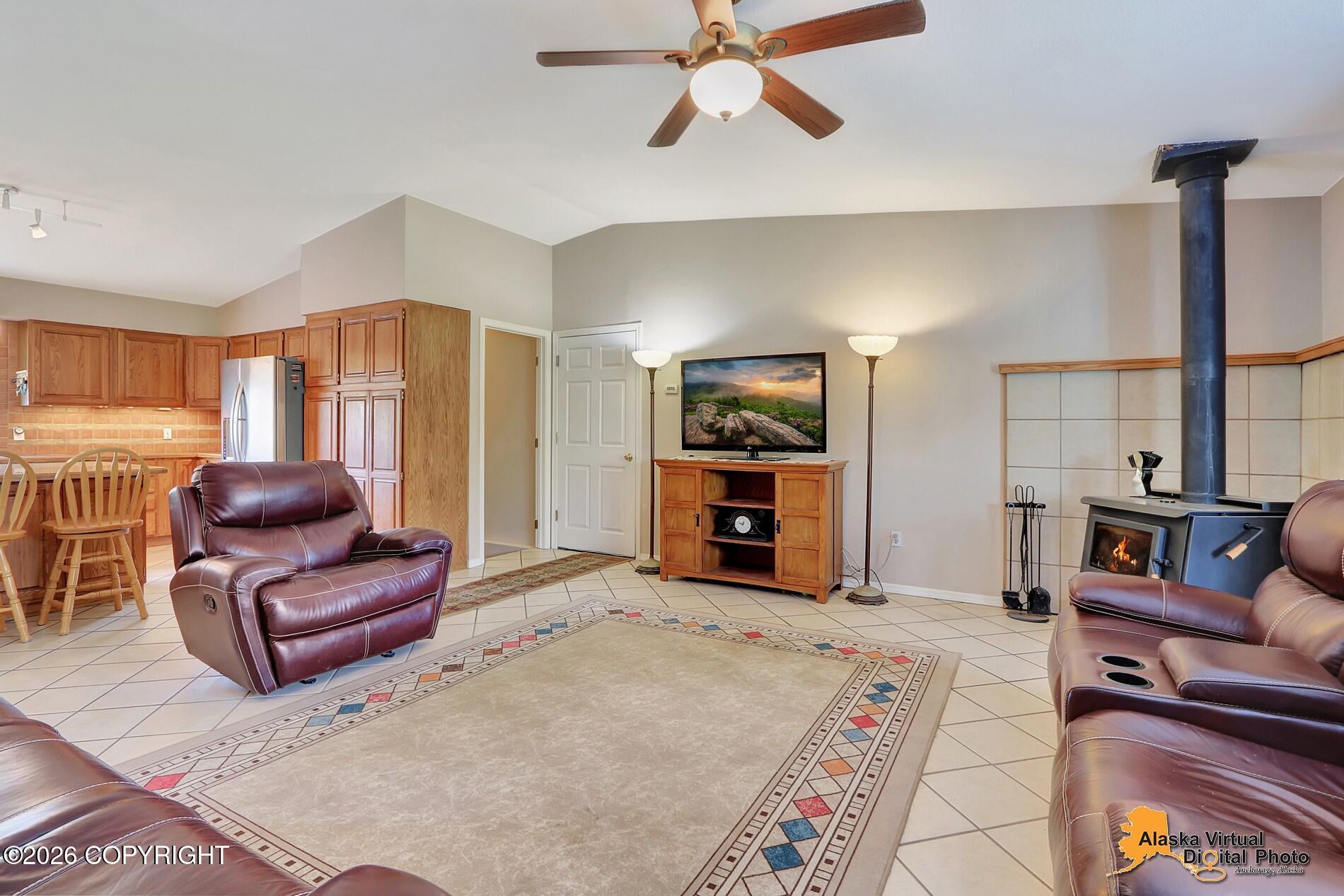 2630 E Whispering Woods Drive Property Photo 7