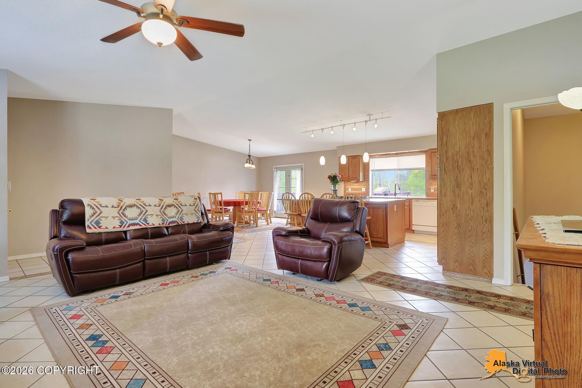 2630 E Whispering Woods Drive Property Photo 10