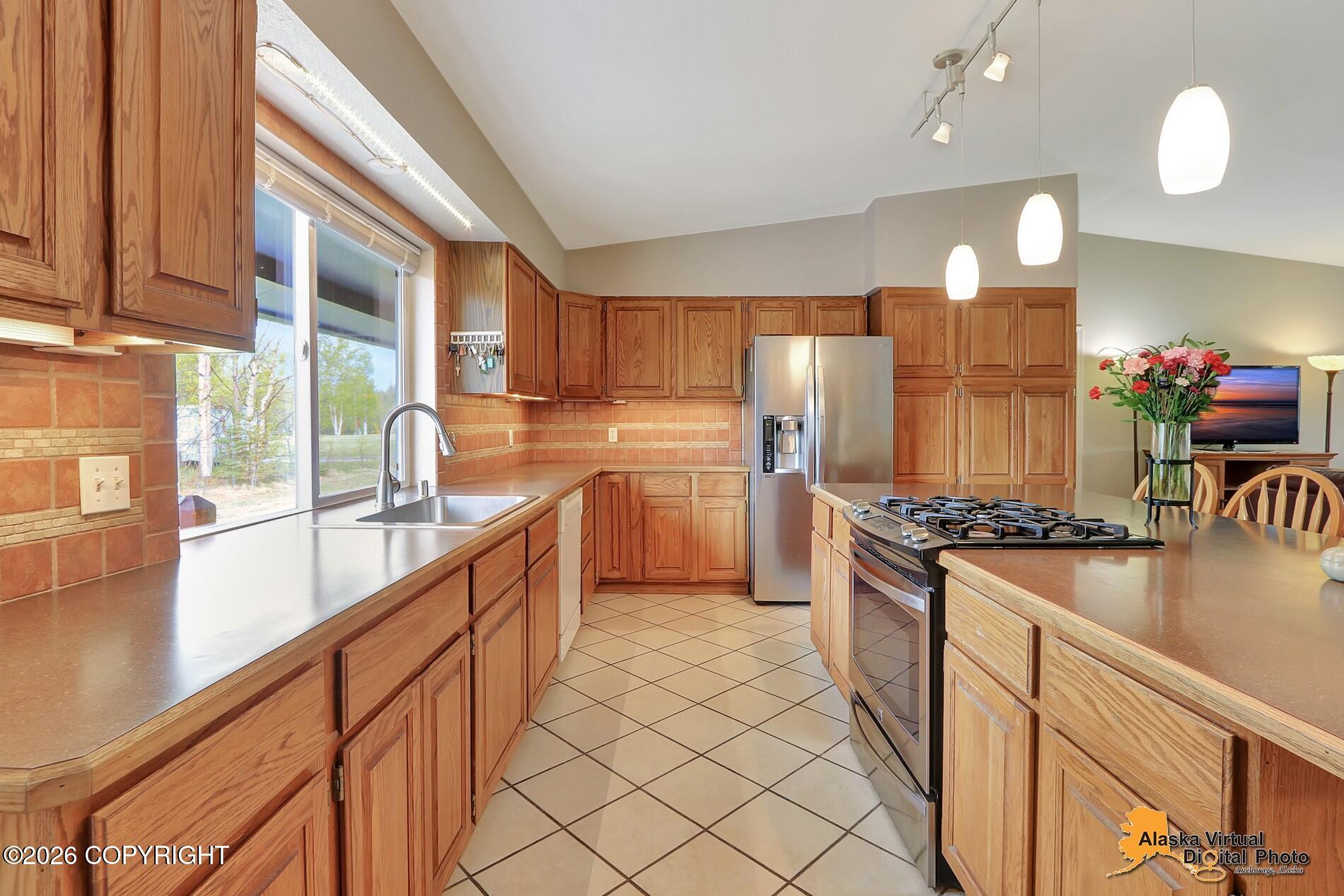 2630 E Whispering Woods Drive Property Photo 13
