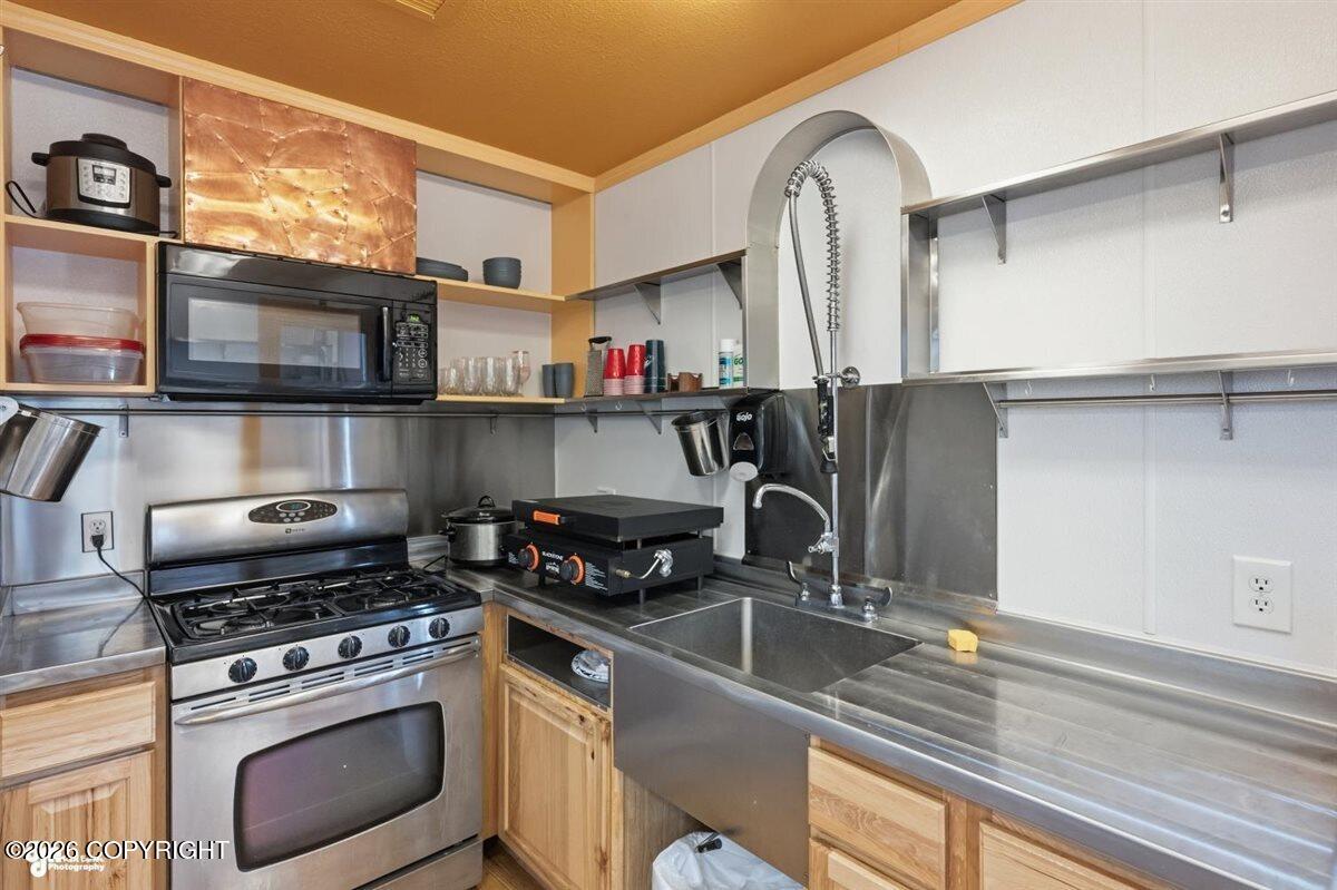 3555 N Mars Avenue Property Photo 48