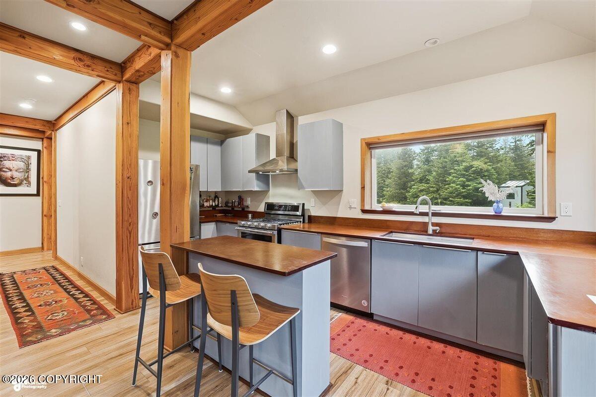 1125 Quinalt Avenue Property Photo 8
