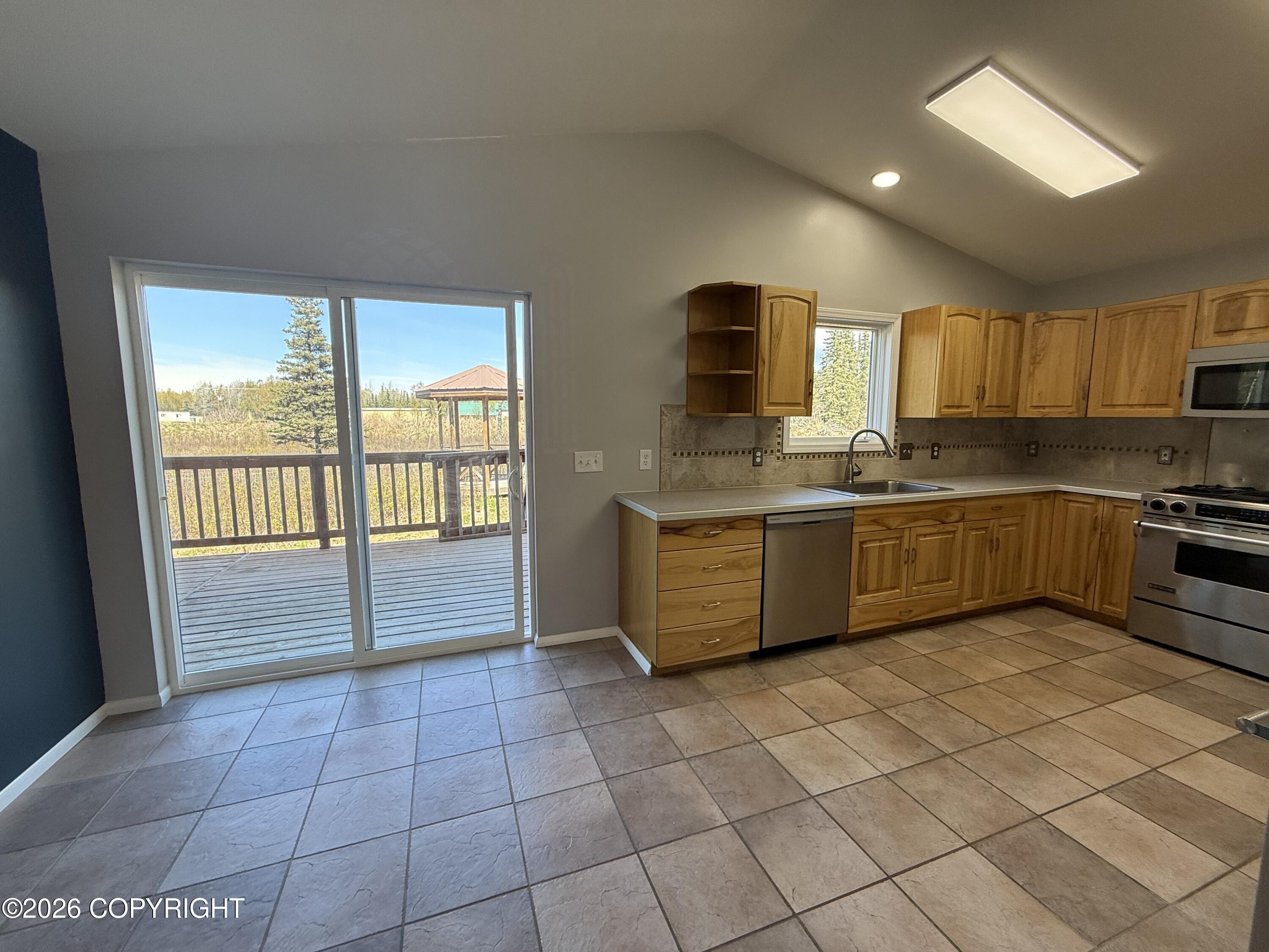 53350 Empress Avenue Property Photo 18