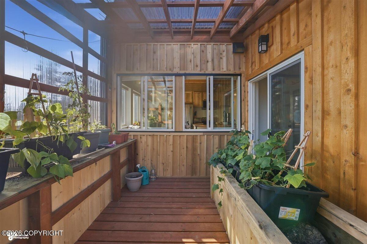37200 Climbing Street Property Photo 3