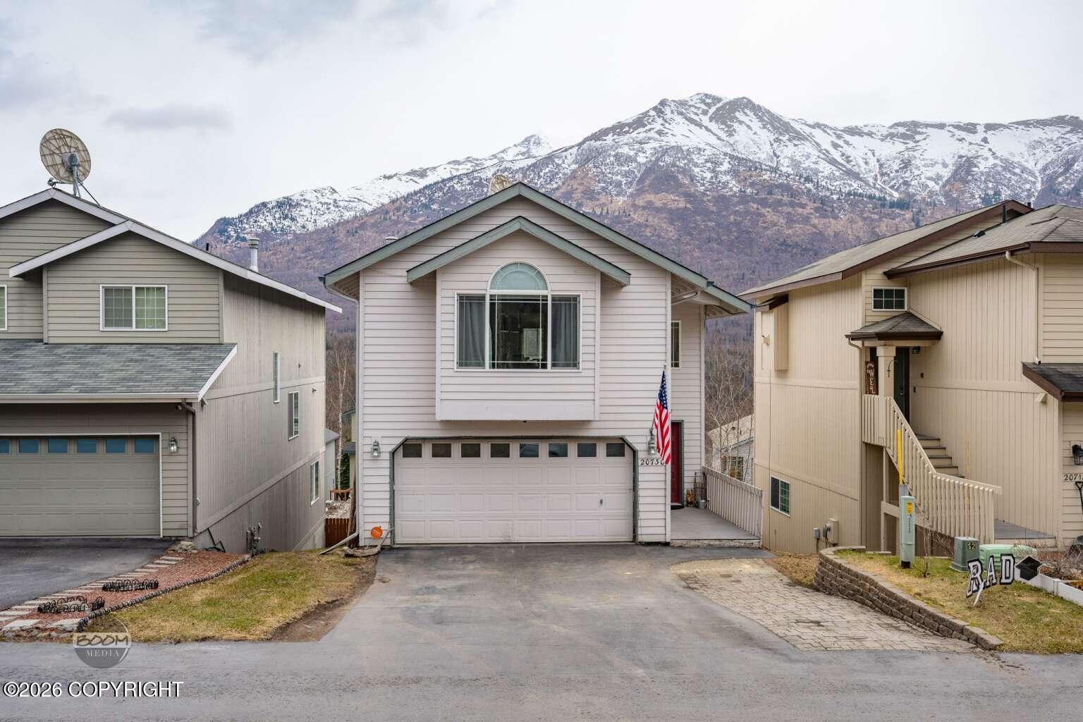 20730 Mountainside Drive Property Photo 1