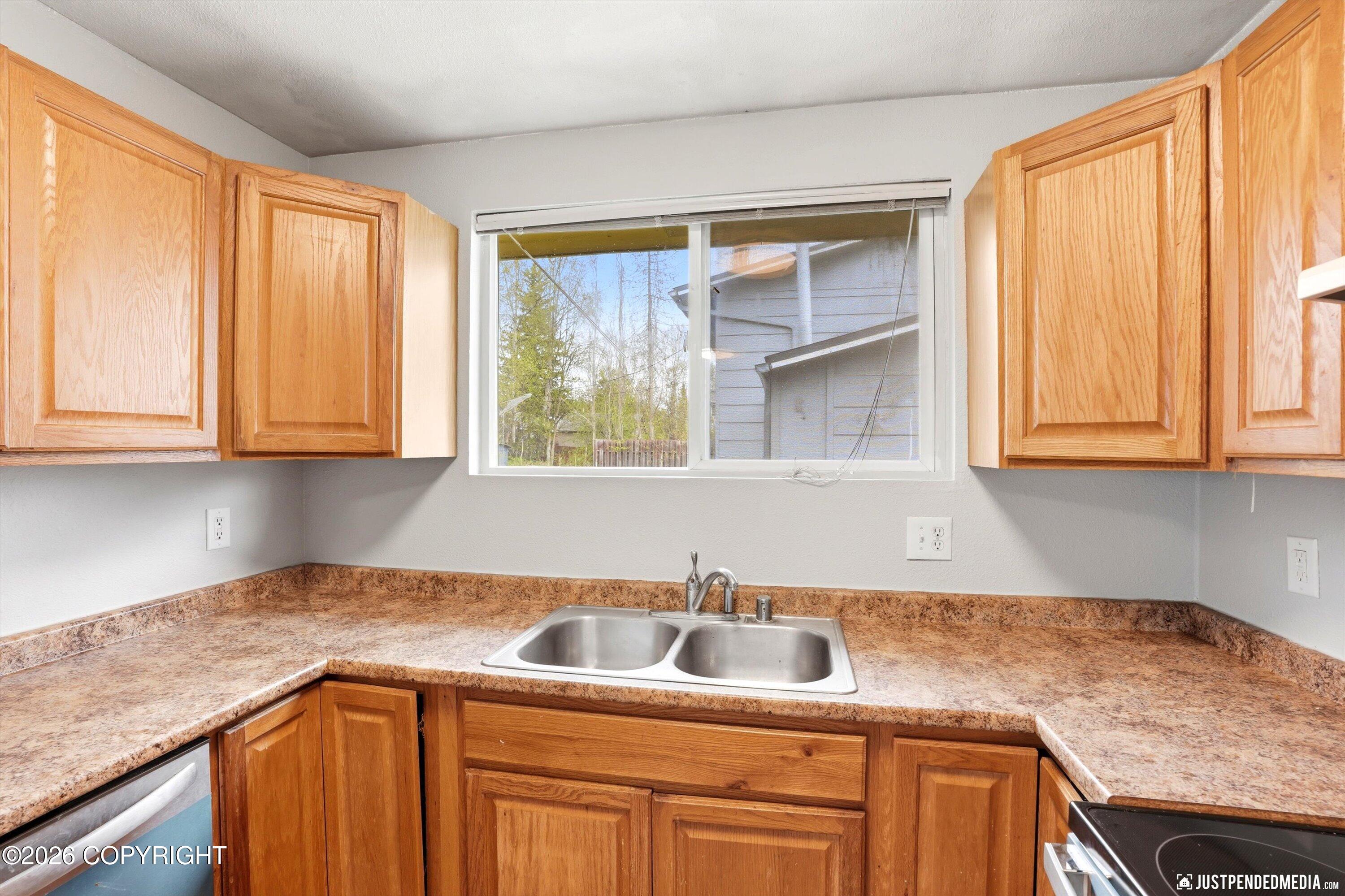 555 Oklahoma Street Property Photo 6