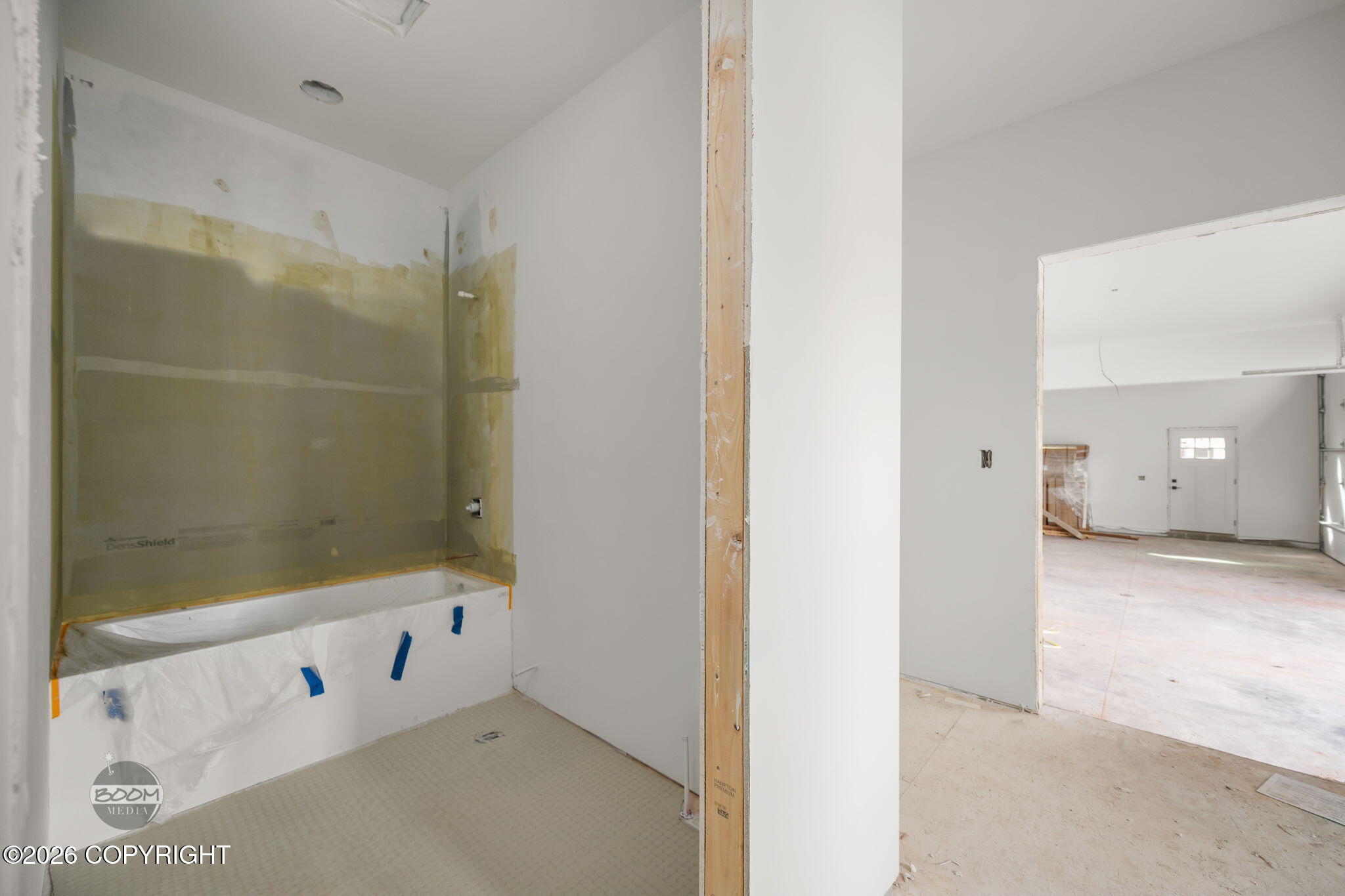 5837 S Gates Street Property Photo 7