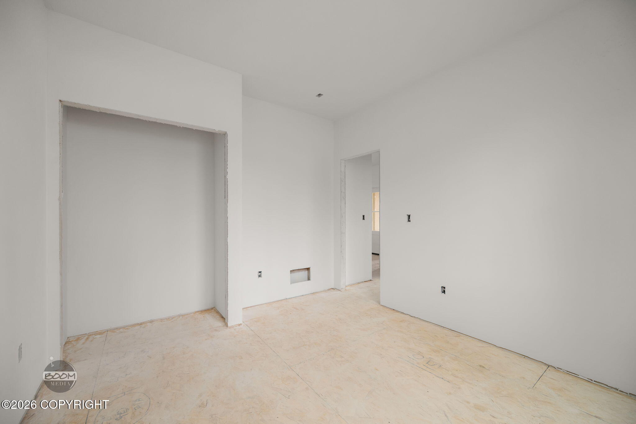 5837 S Gates Street Property Photo 10