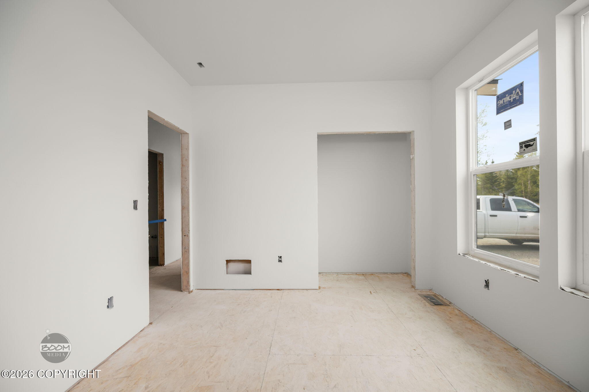 5837 S Gates Street Property Photo 13